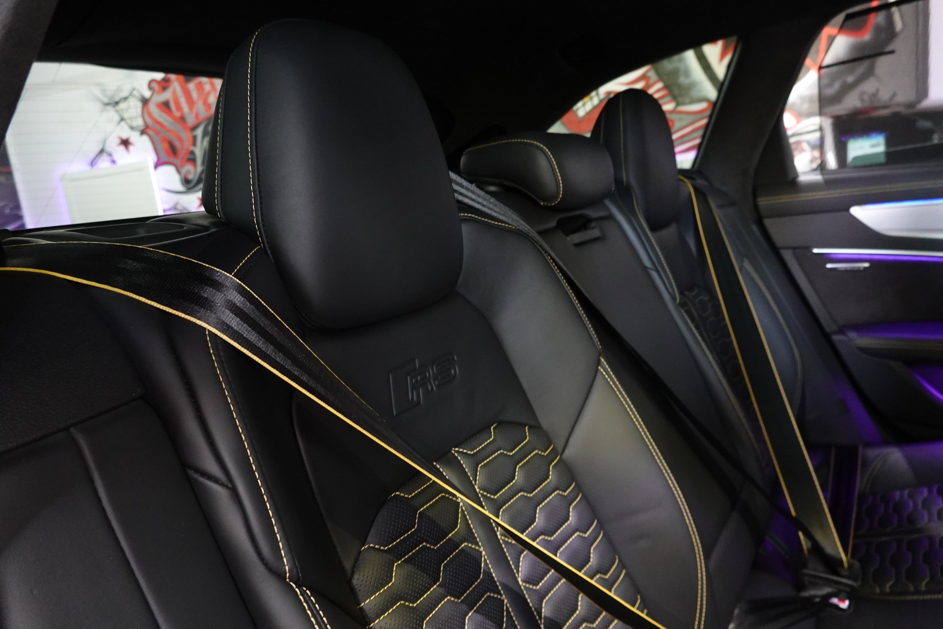AUDI RS6 AVANT 4.0 TFSI V8 QUATTRO VEGAS MATT. EXCLUSIVE AKRAPOVIC ON TOP-image-50