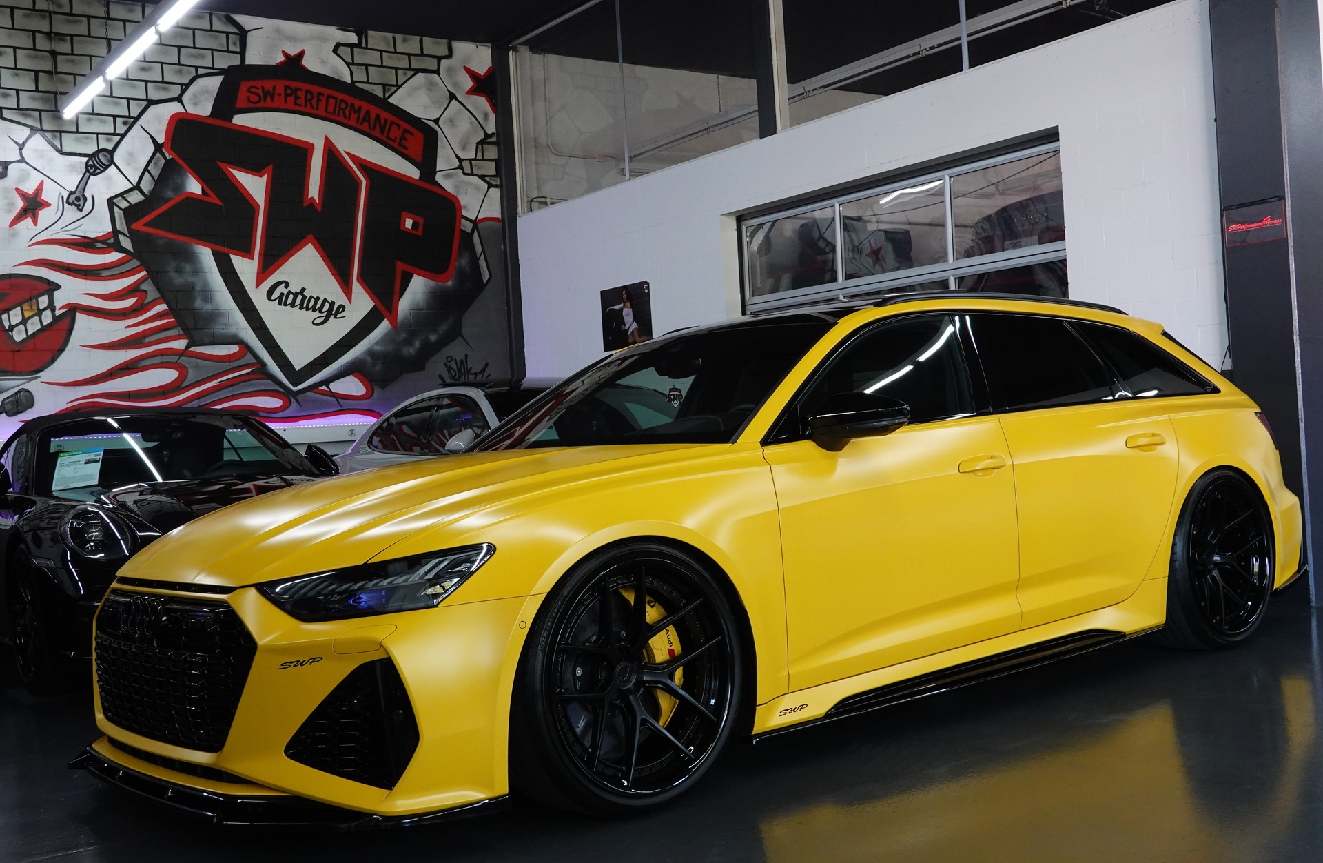 AUDI RS6 AVANT 4.0 TFSI V8 QUATTRO VEGAS MATT. EXCLUSIVE AKRAPOVIC ON TOP