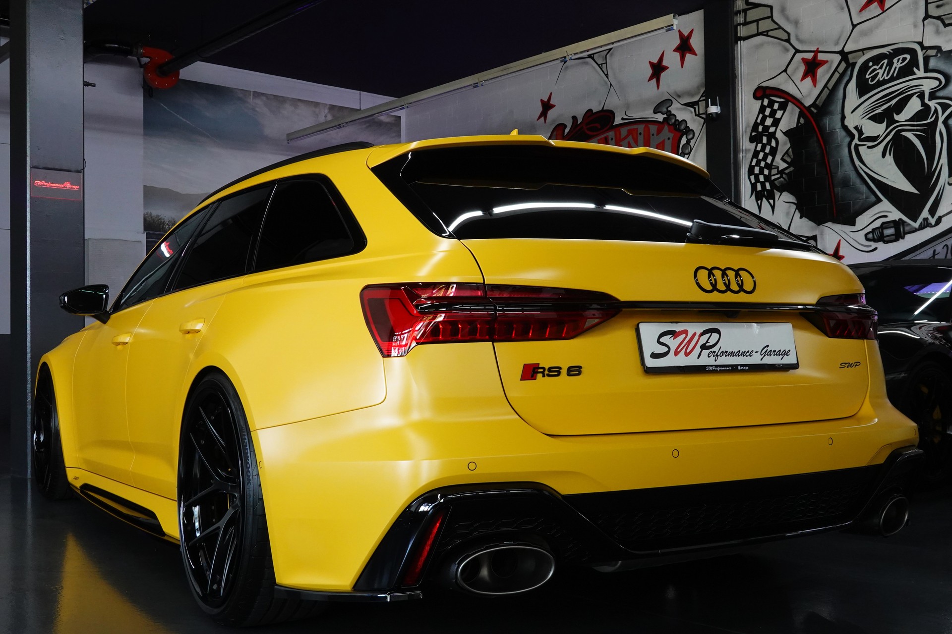 AUDI RS6 AVANT 4.0 TFSI V8 QUATTRO VEGAS MATT. EXCLUSIVE AKRAPOVIC ON TOP-image-12