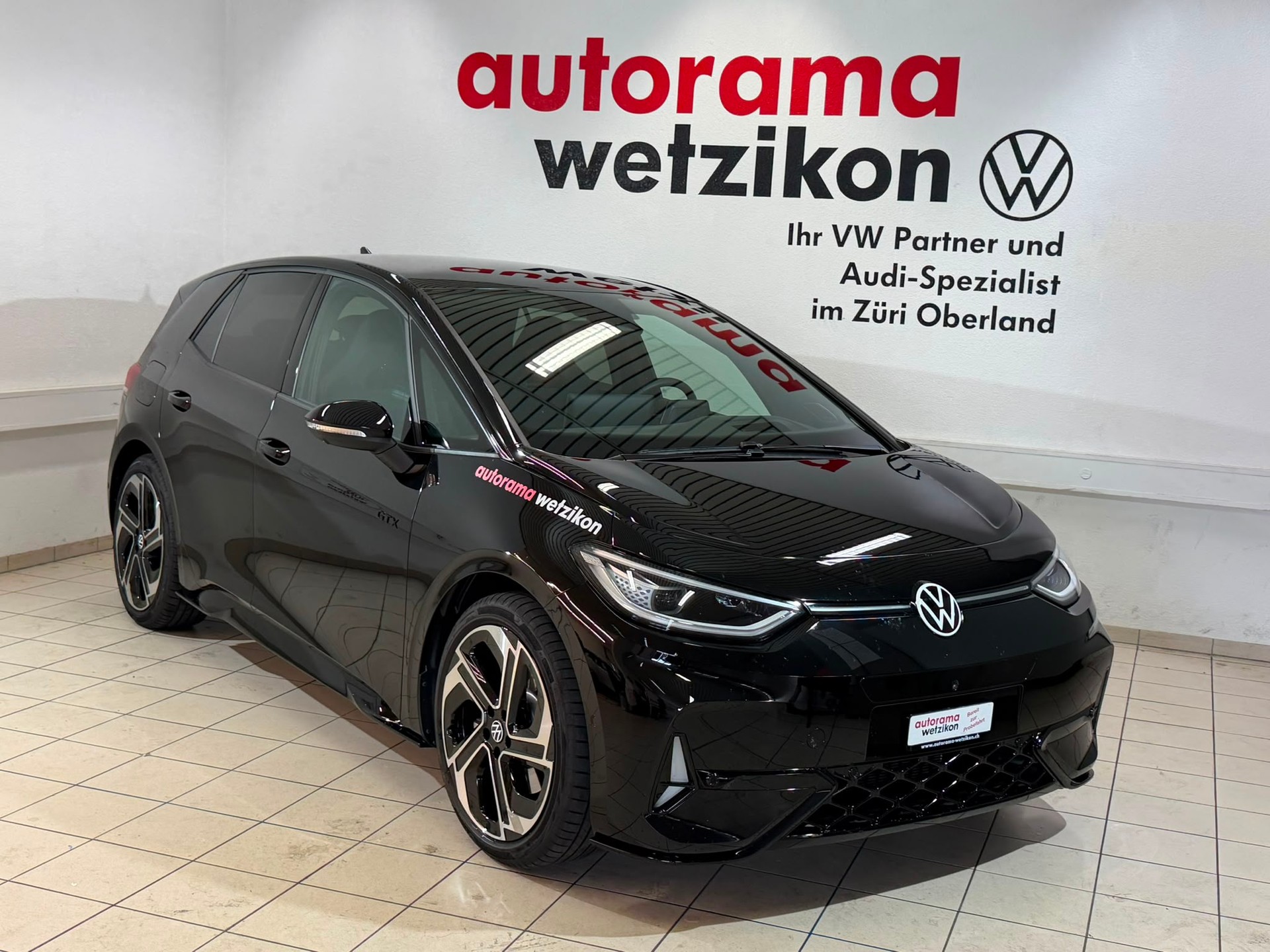 VW ID.3 GTX Performance 79 kWh GTX United-showroom-element-1