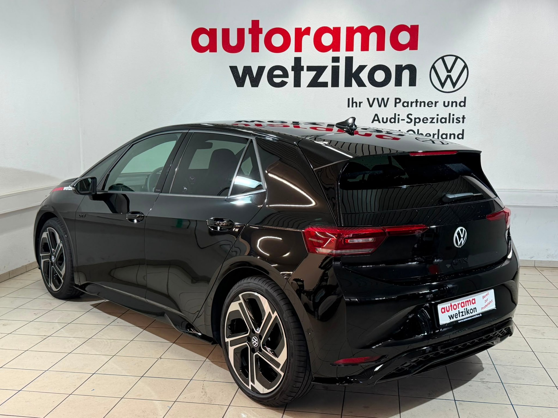 VW ID.3 GTX Performance 79 kWh GTX United-showroom-element-2