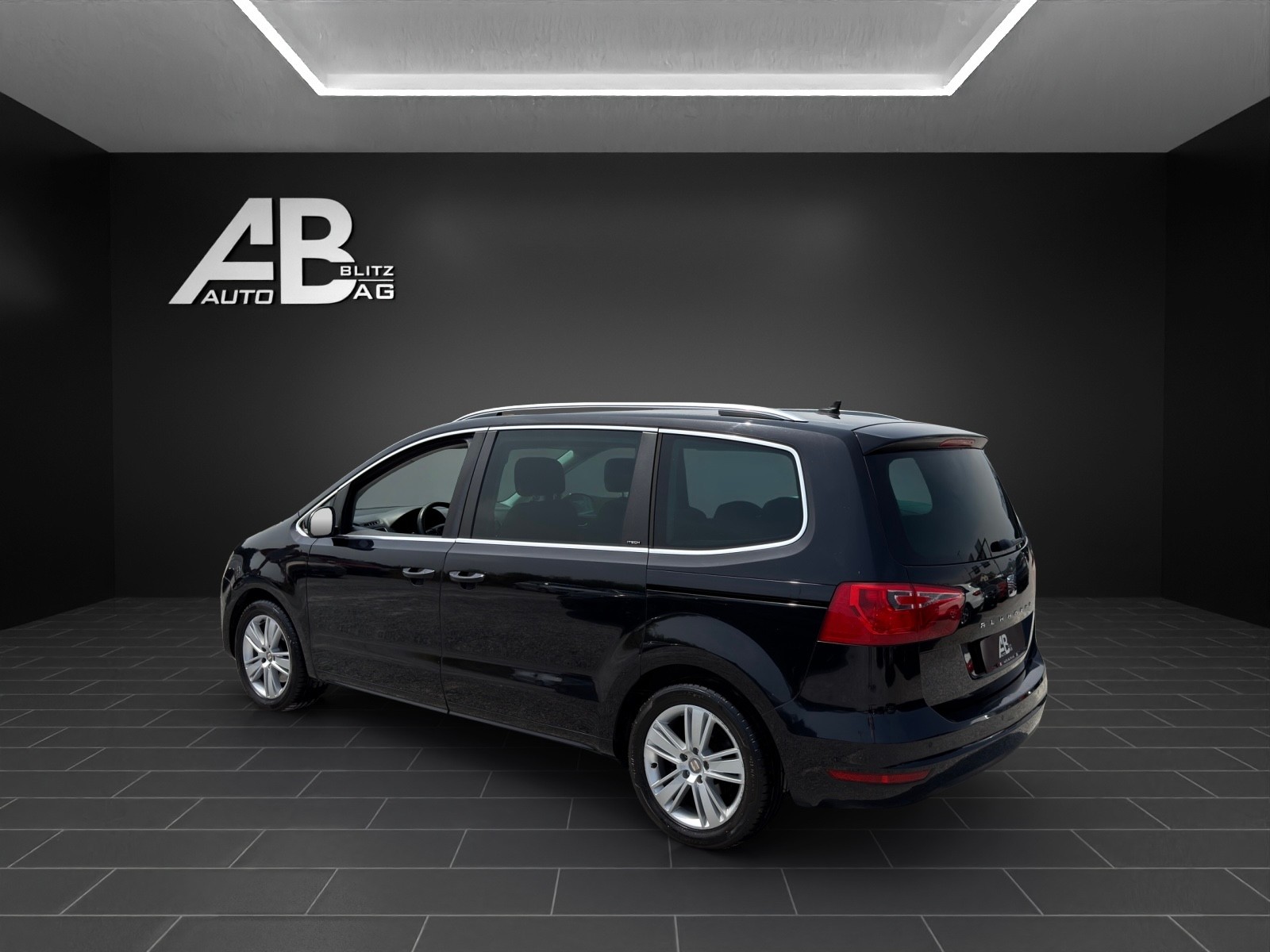 SEAT Alhambra 2.0 TDI Style Viva DSG mit 177 PS * 7-Plätzer *-showroom-element-2