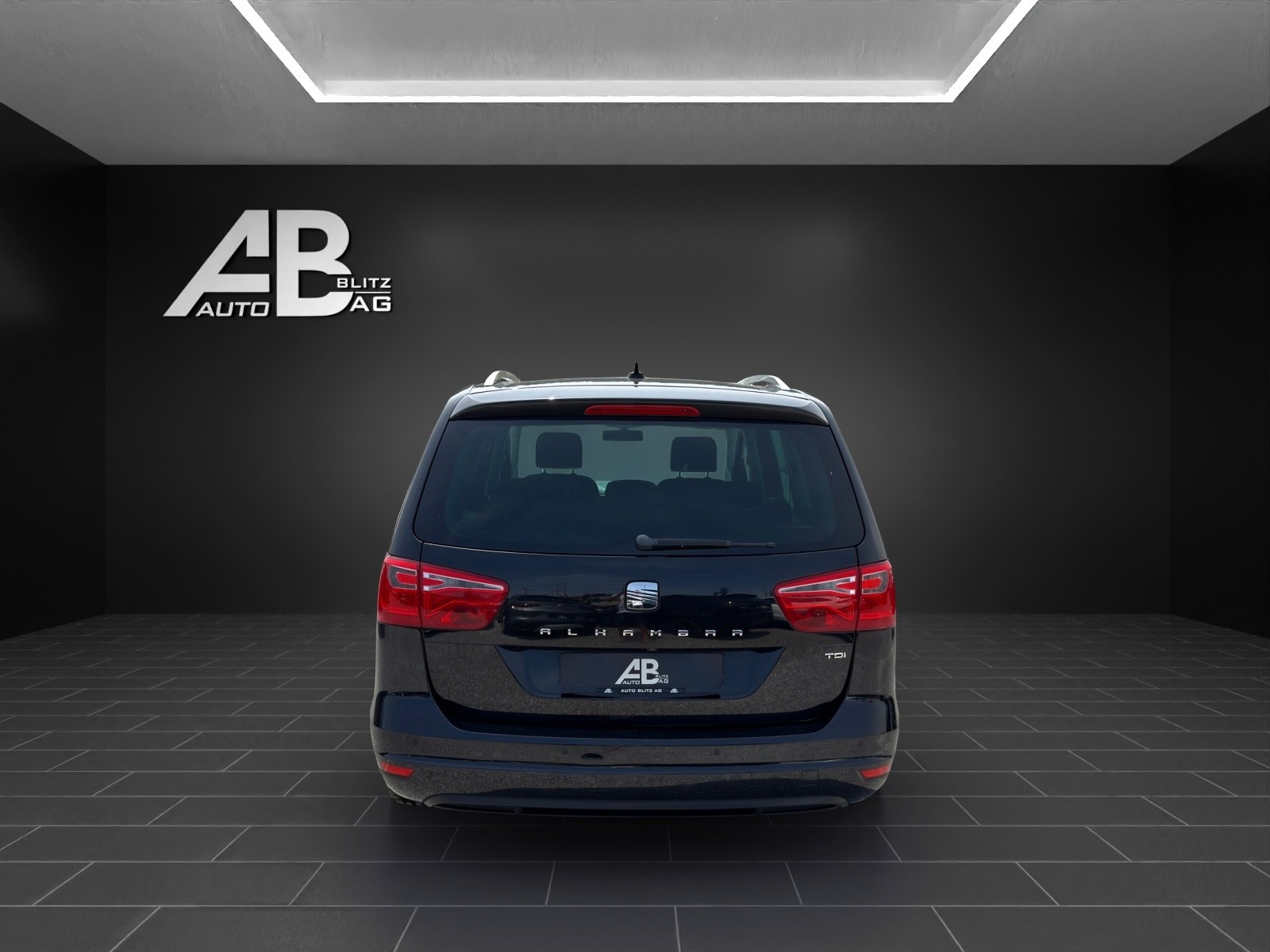SEAT Alhambra 2.0 TDI Style Viva DSG mit 177 PS * 7-Plätzer *-showroom-element-3