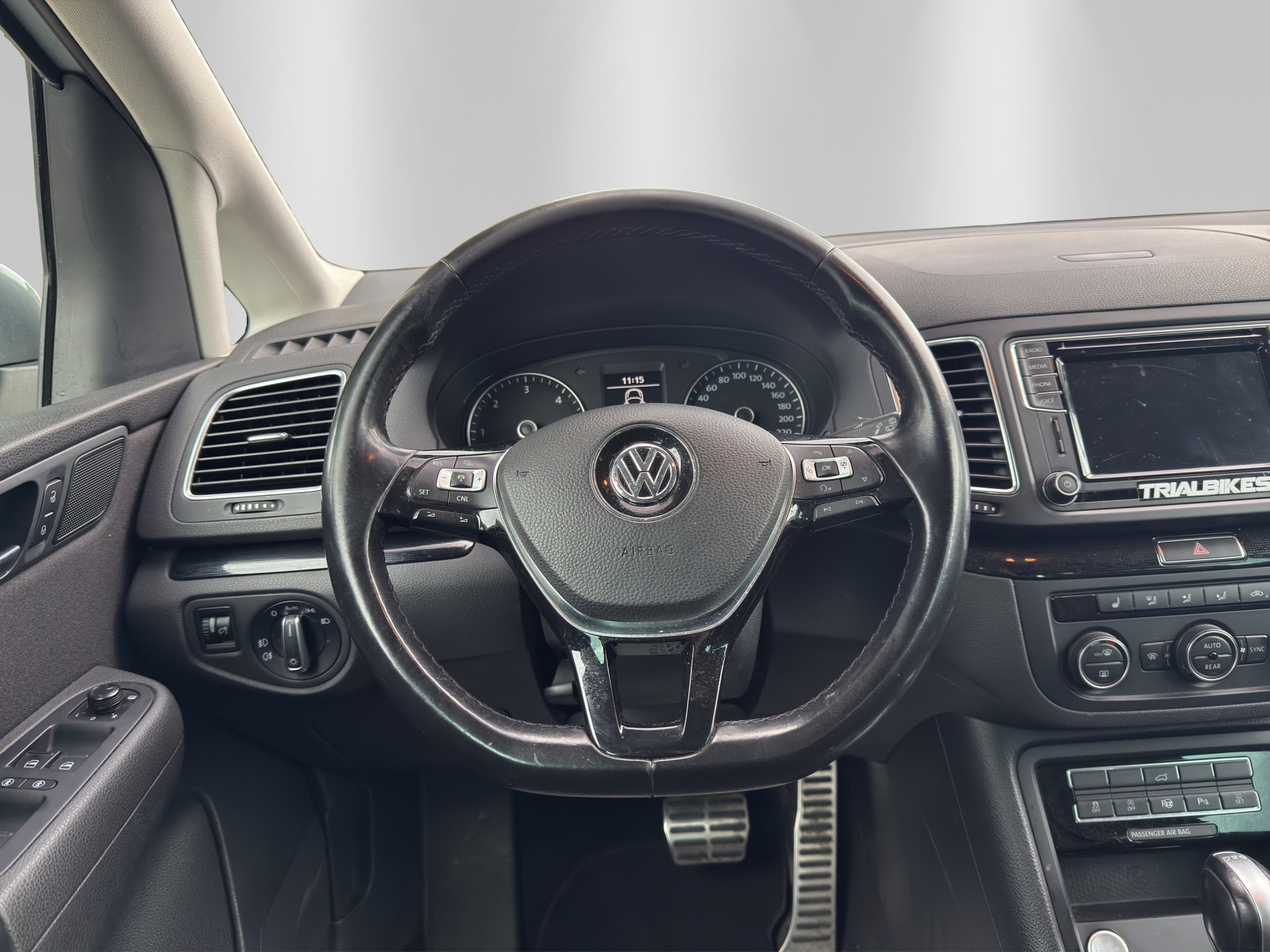 VW Sharan 2.0 TDI BMT Allstar DSG-image-9