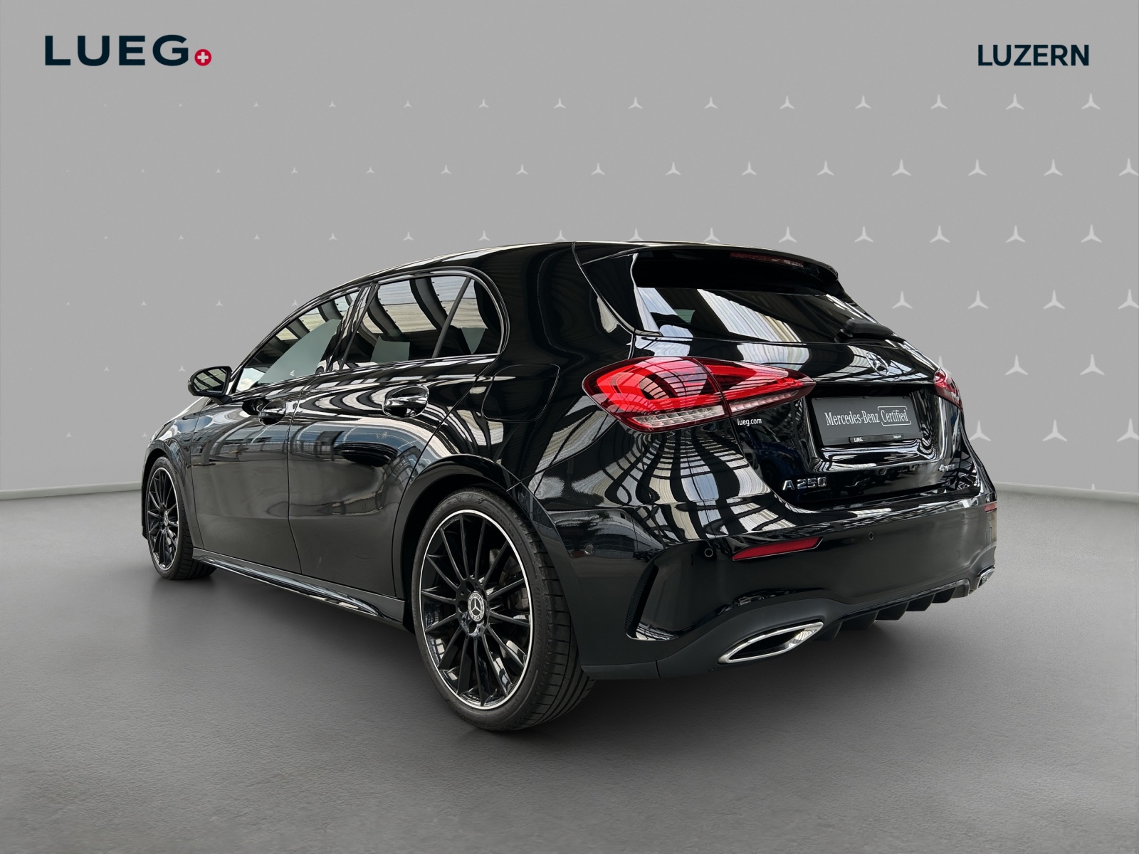 MERCEDES-BENZ A 250 4Matic AMG Line 4Matic 7G-DCT-image-2