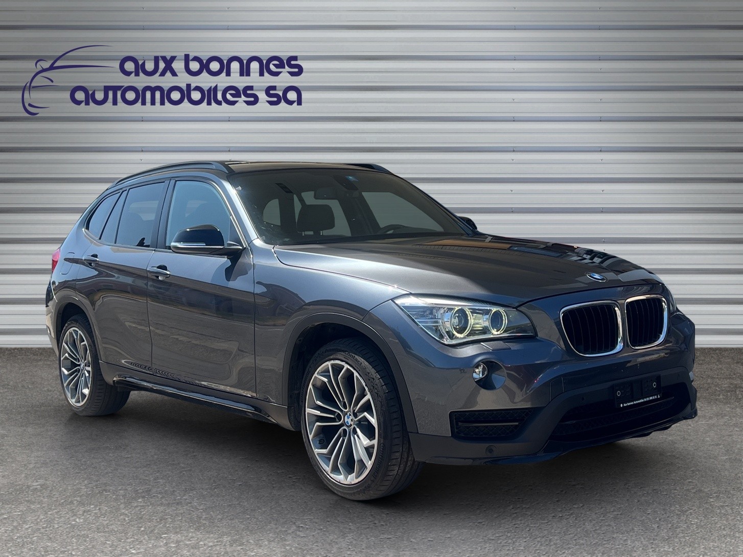 BMW X1 xDrive 28i Sport Line Steptronic-showroom-element-3