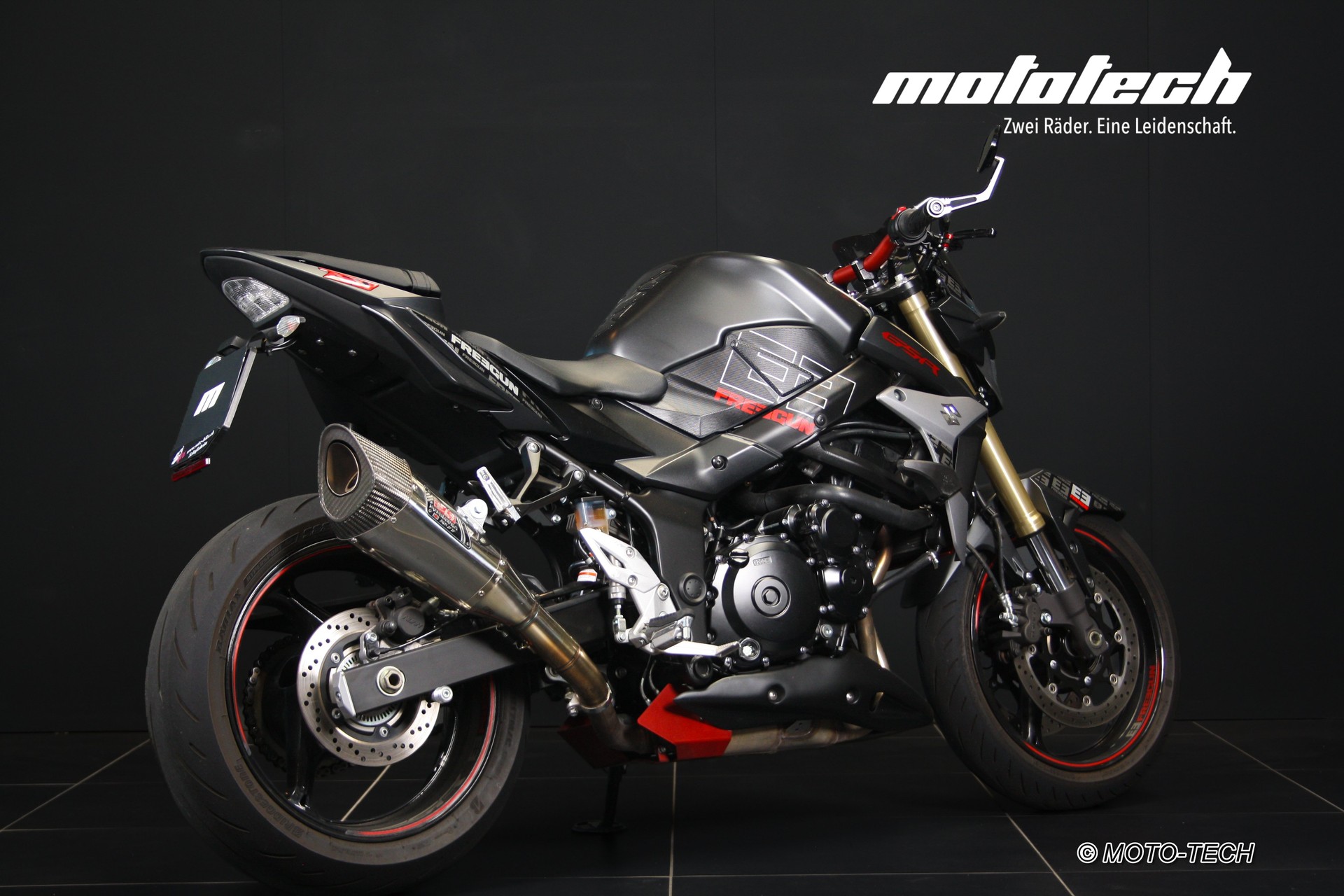 SUZUKI GSR 750 ABS Freegun-image-2