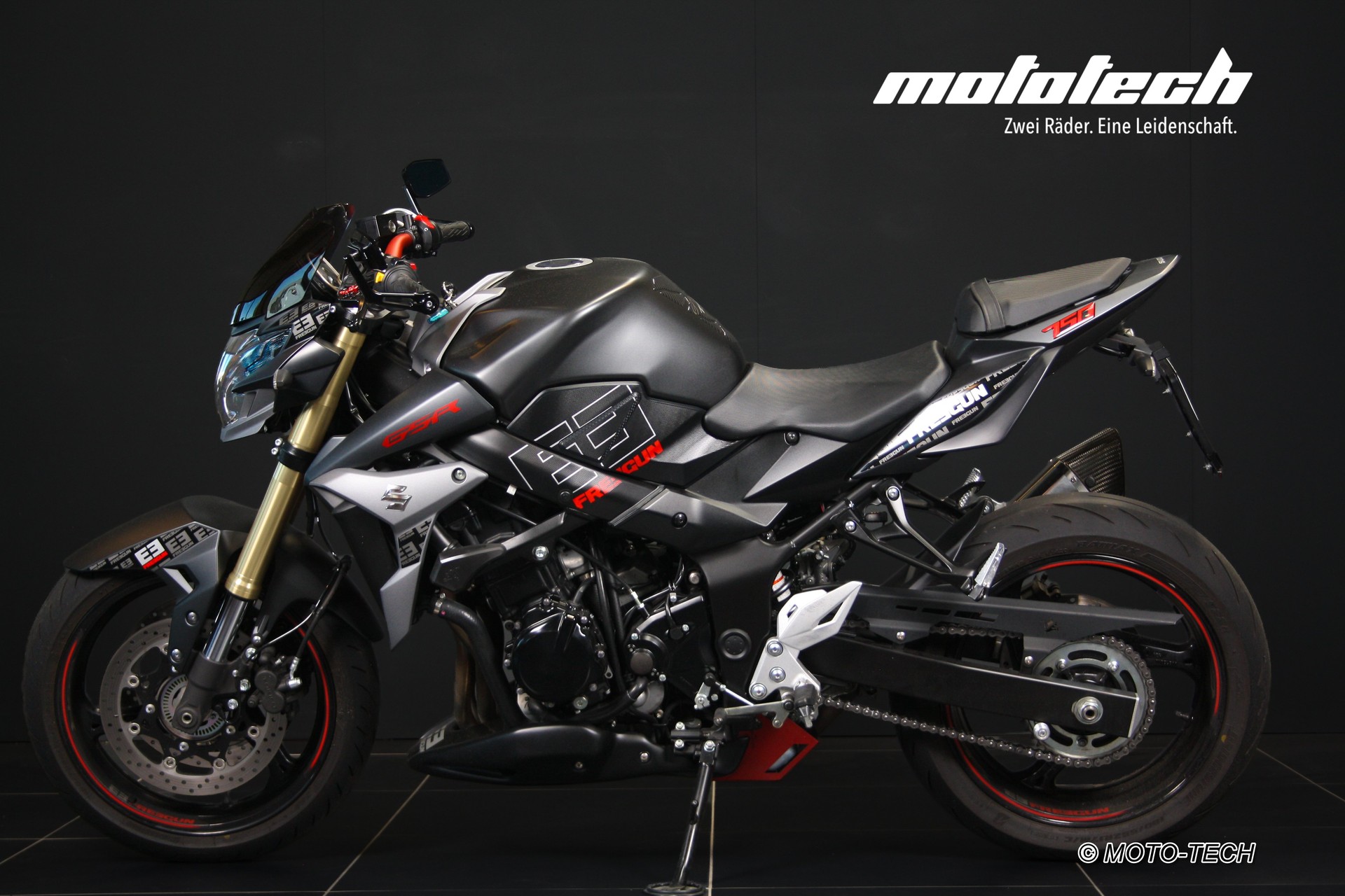 SUZUKI GSR 750 ABS Freegun-image-4