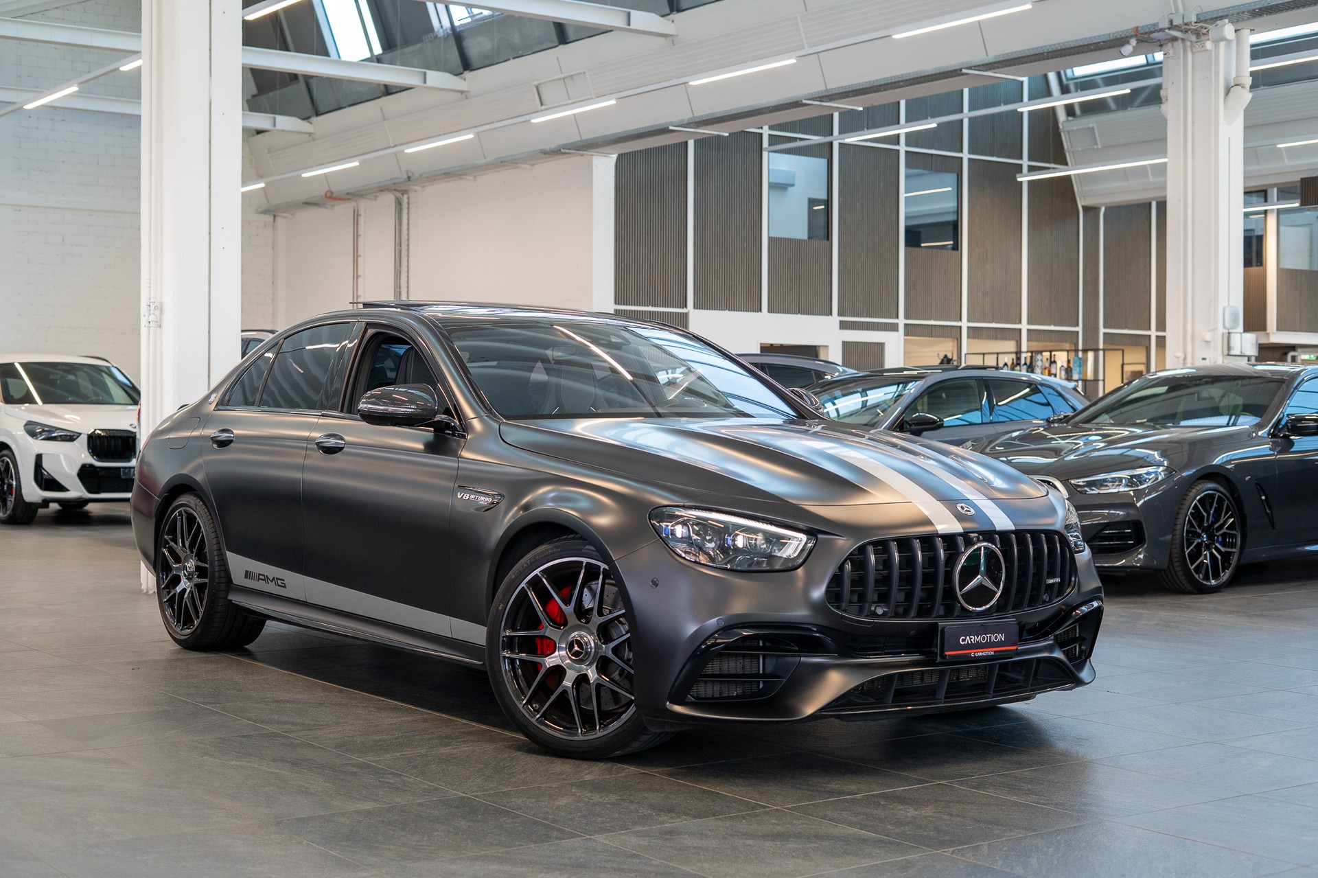 MERCEDES-BENZ E 63 S AMG 4matic+ / Final Edition 1 of 999 / Panorama-Schiebedach / Head-Up Display / Burmester-showroom-element-2