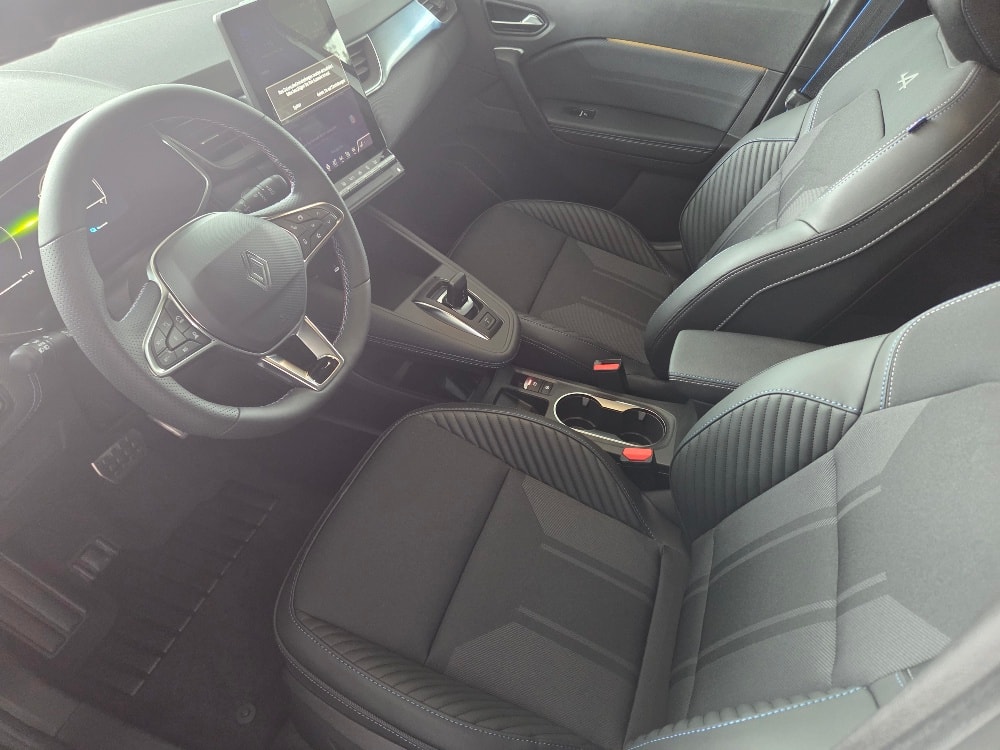RENAULT Captur 1.8 E-Tech 160 Esprit Alpine DHT-image-6