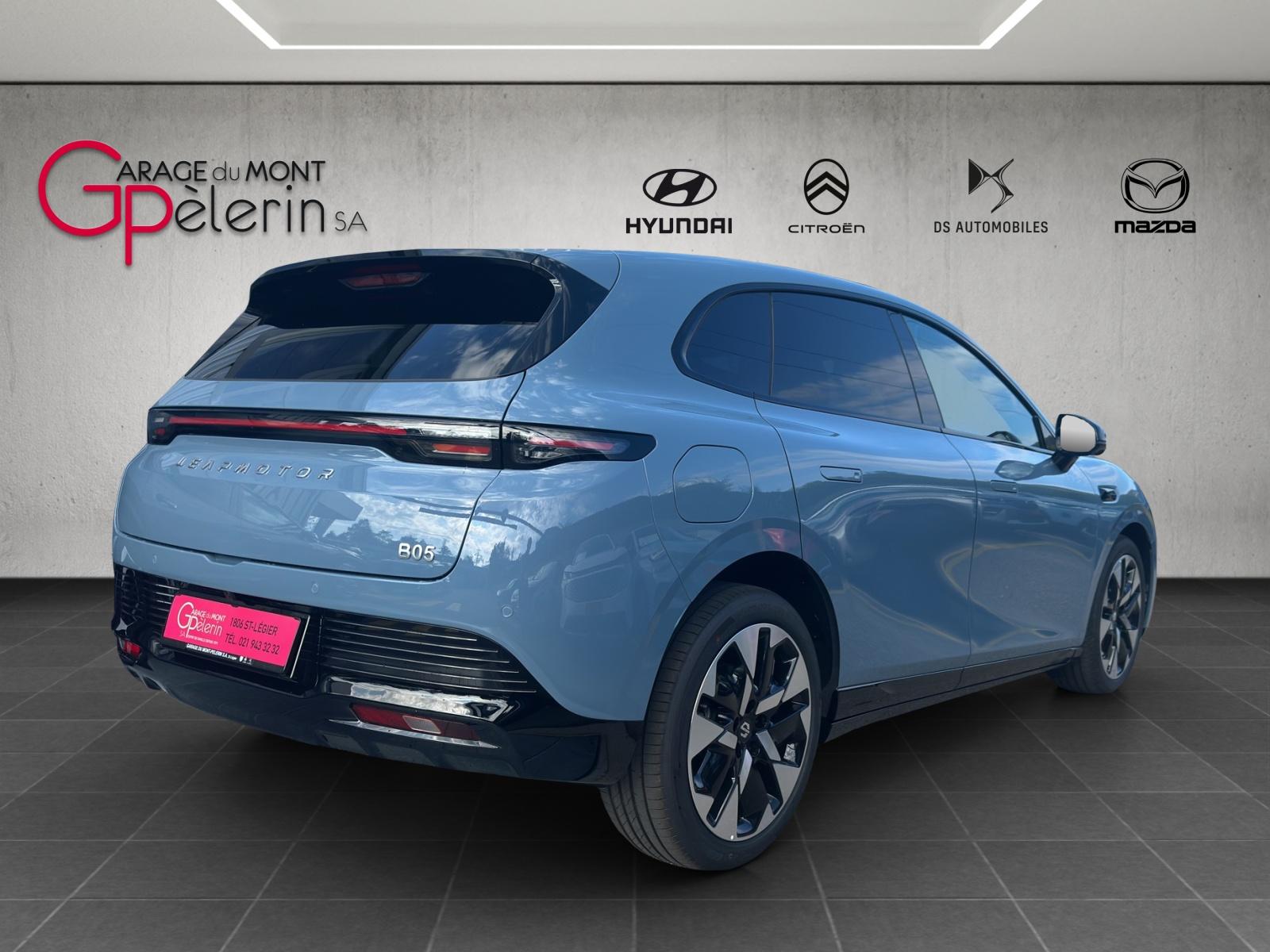 LEAPMOTOR B05 EV-showroom-element-3