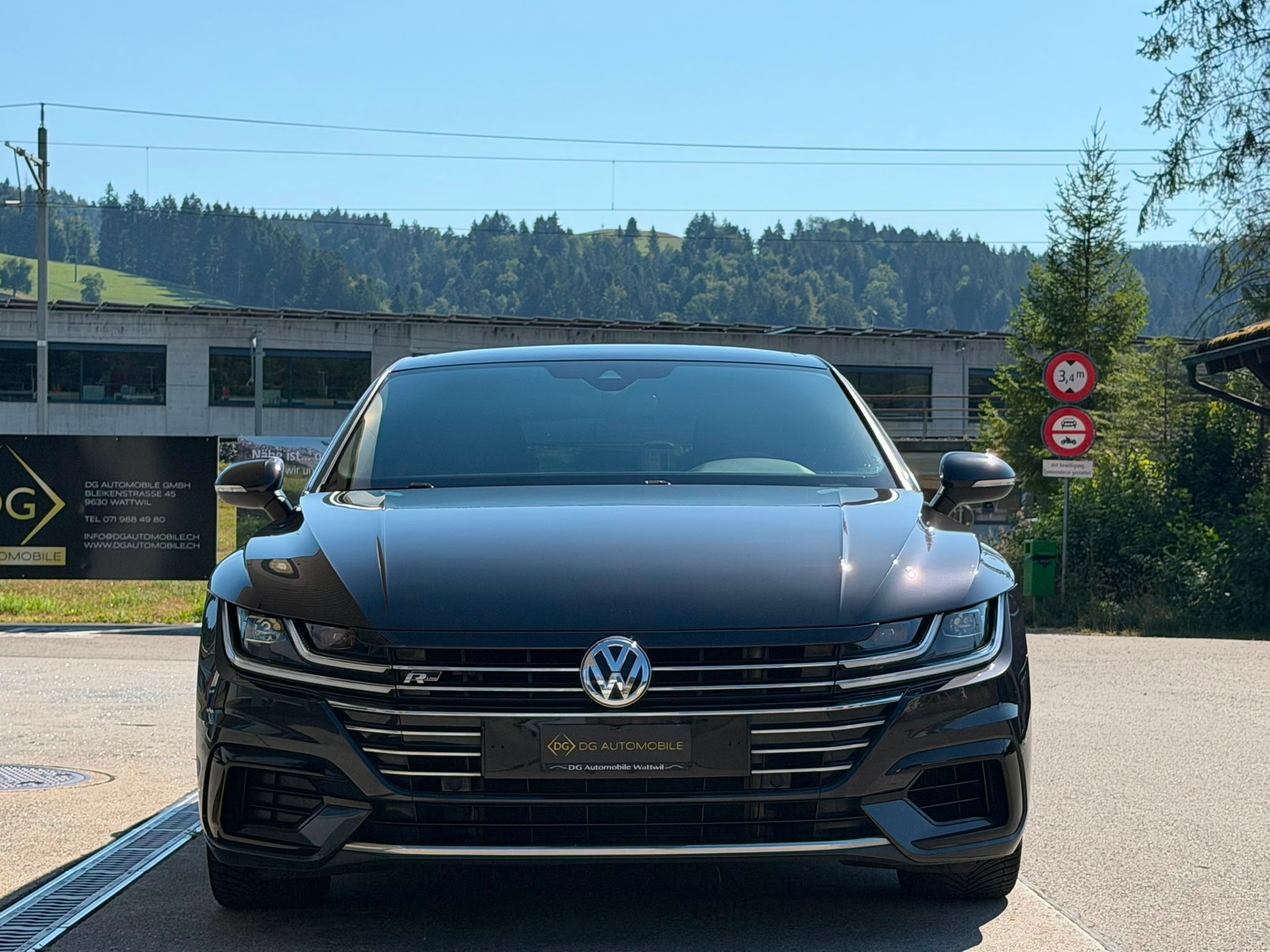 VW Arteon 2.0 TSI BMT R-Line 4Motion DSG *Standheizung**Glasschiebedach**Assistenzpaket**Surroundkamera**DynaudioSoundsystem*-showroom-element-1