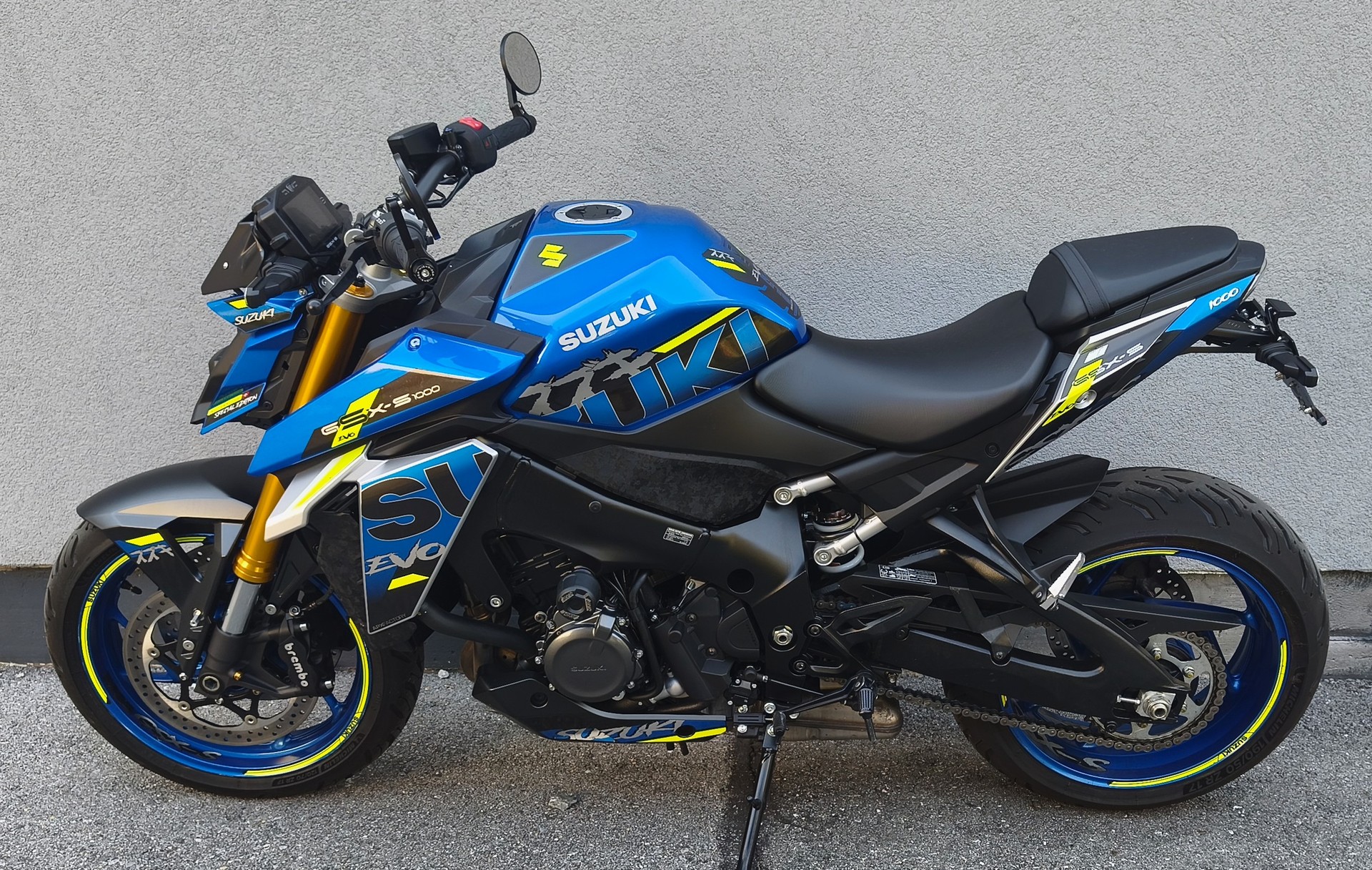 SUZUKI GSX-S 1000 EVO-showroom-element-3
