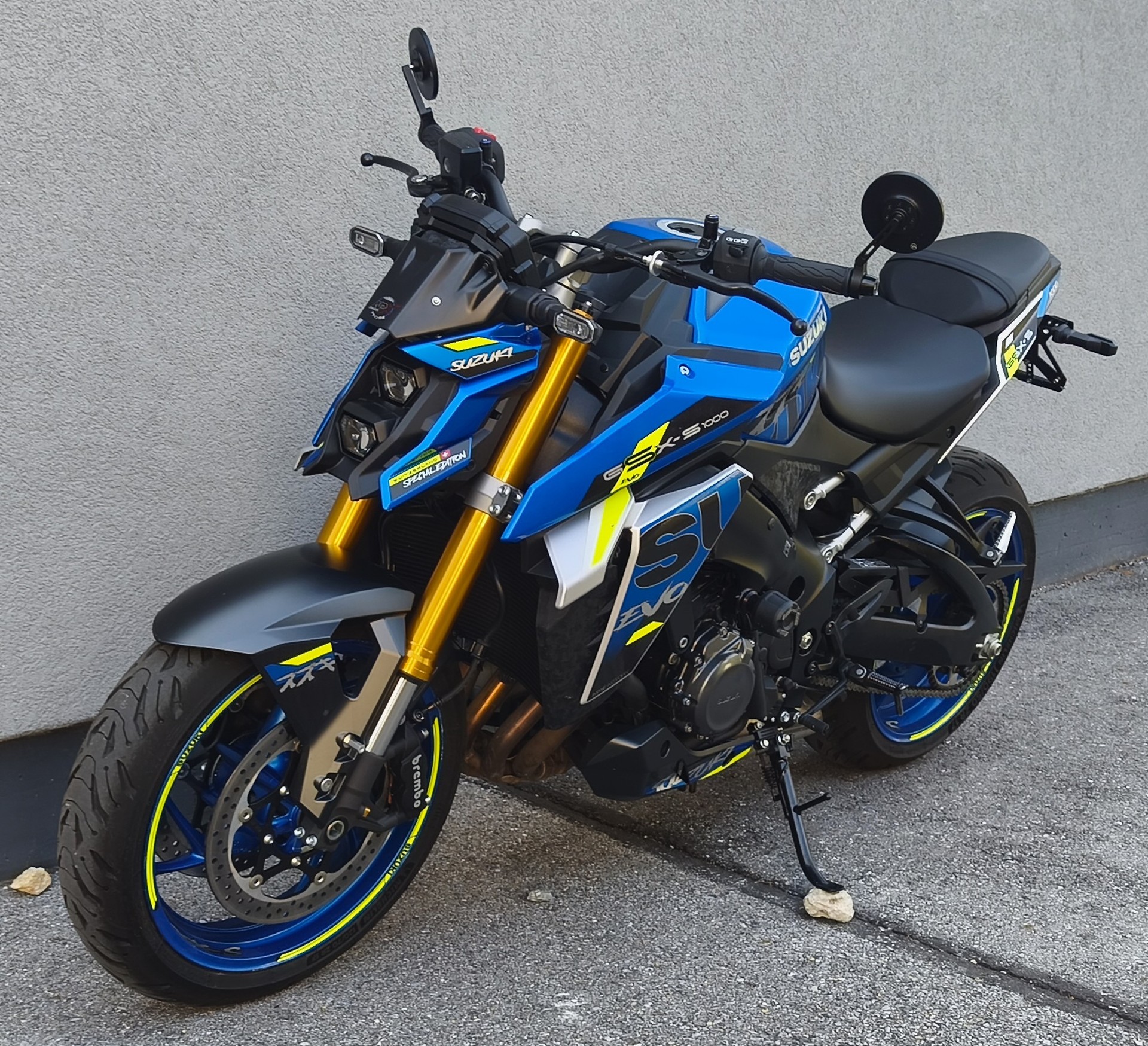 SUZUKI GSX-S 1000 EVO-showroom-element-2