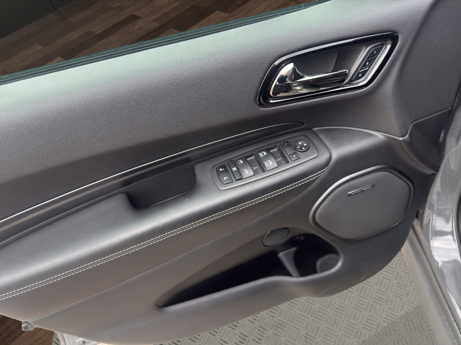 DODGE Durango 6.4 V8 HEMI SRT AWD-image-13