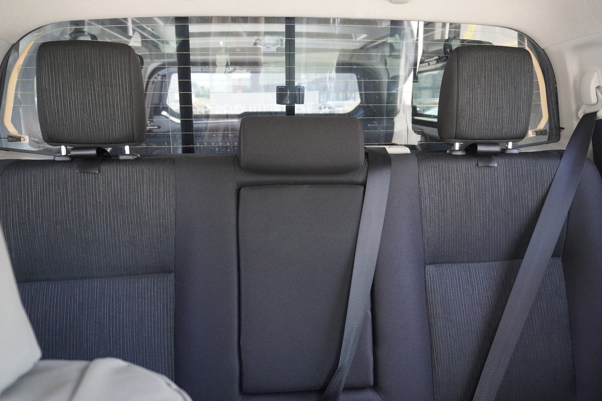 TOYOTA Hilux 2.8d MHEV Style Double Cab 4x4-image-8