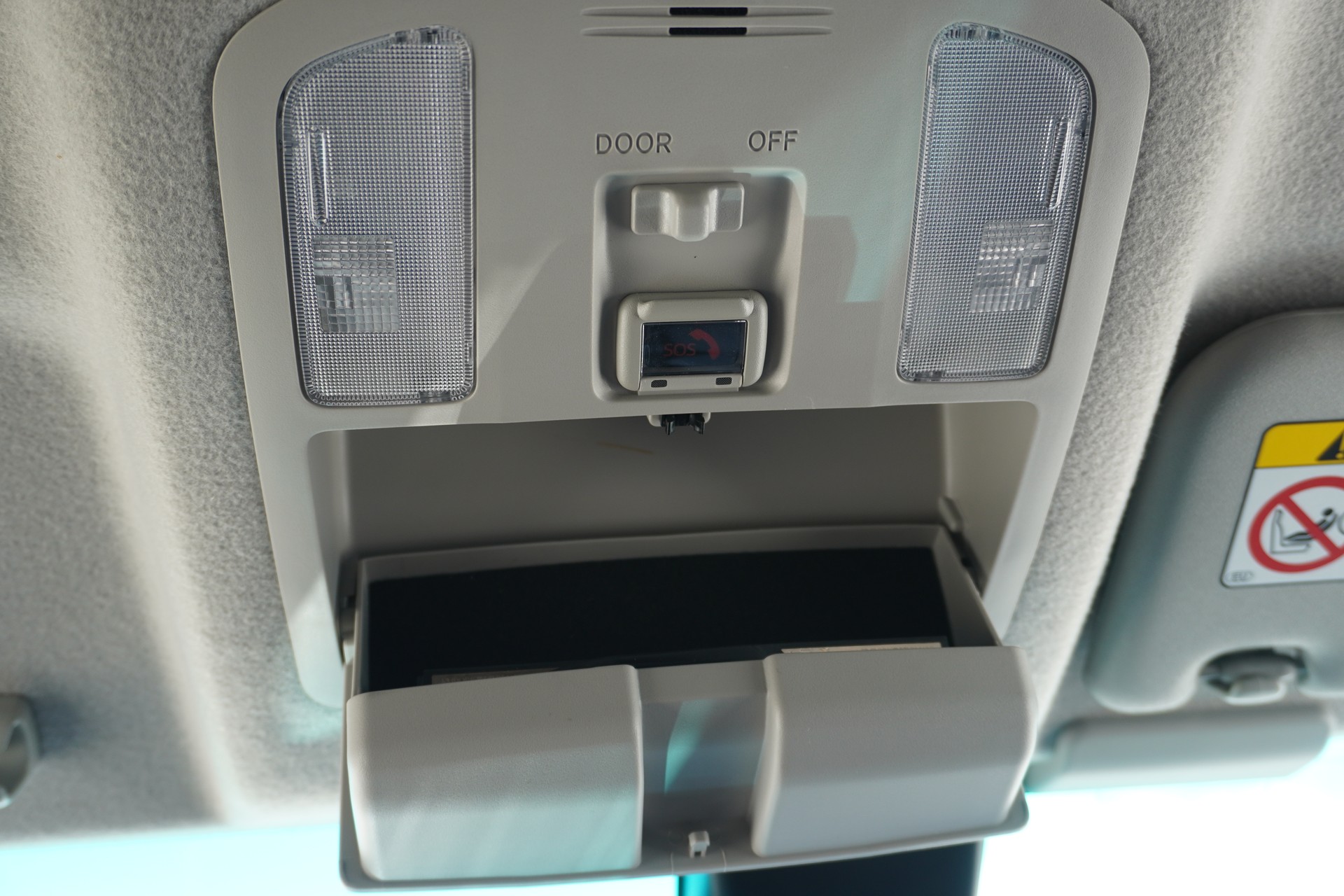 TOYOTA Hilux 2.8d MHEV Style Double Cab 4x4-image-22