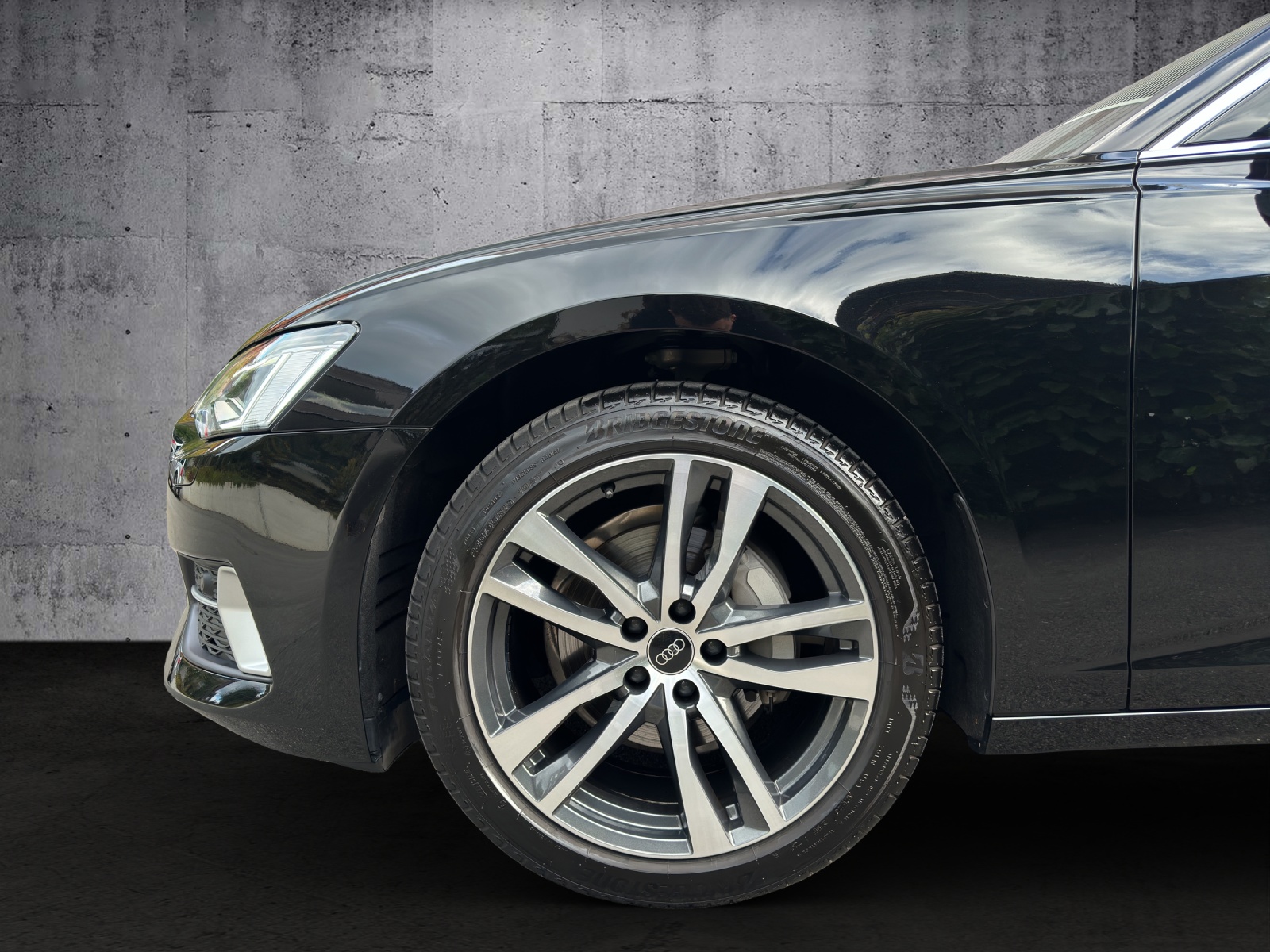 AUDI A6 Avant 40 TDI Attraction quattro S-tronic *CH-FZG / Gratisservice / Garantie*-image-4