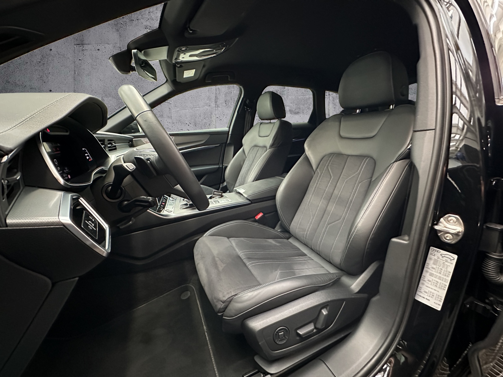 AUDI A6 Avant 40 TDI Attraction quattro S-tronic *CH-FZG / Gratisservice / Garantie*-image-5