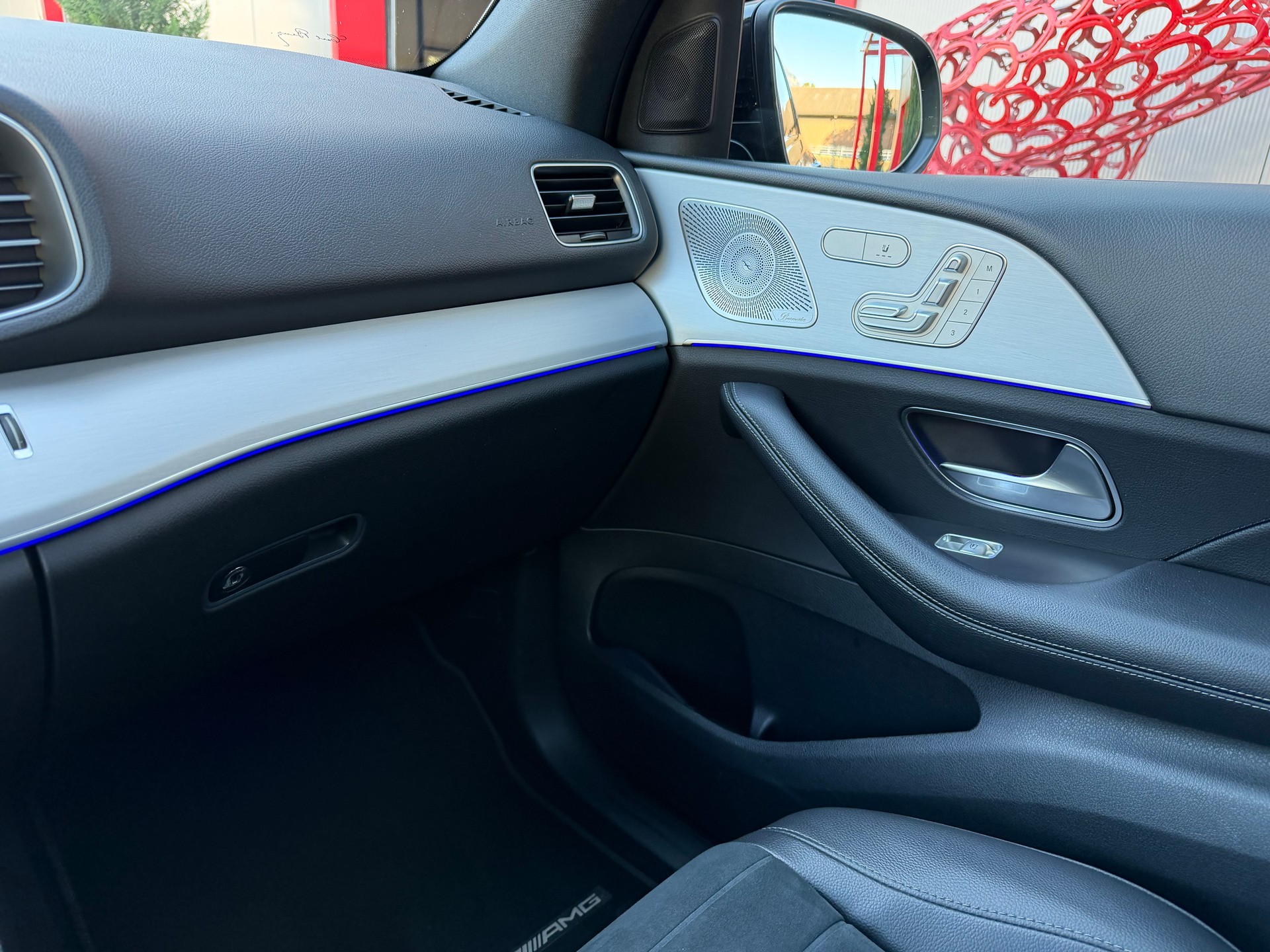 MERCEDES-BENZ GLE 300 d 4Matic AMG Line 9G-Tronic-image-19