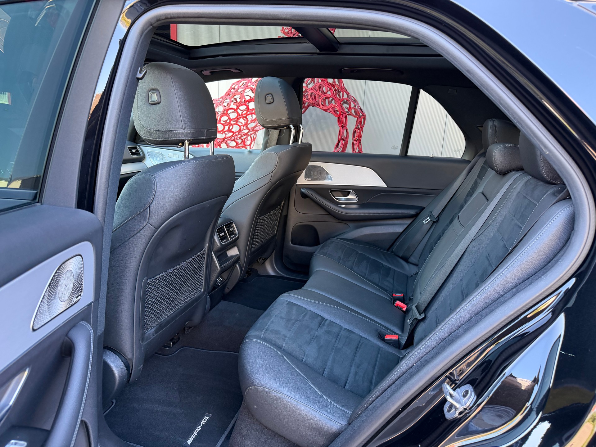 MERCEDES-BENZ GLE 300 d 4Matic AMG Line 9G-Tronic-image-21