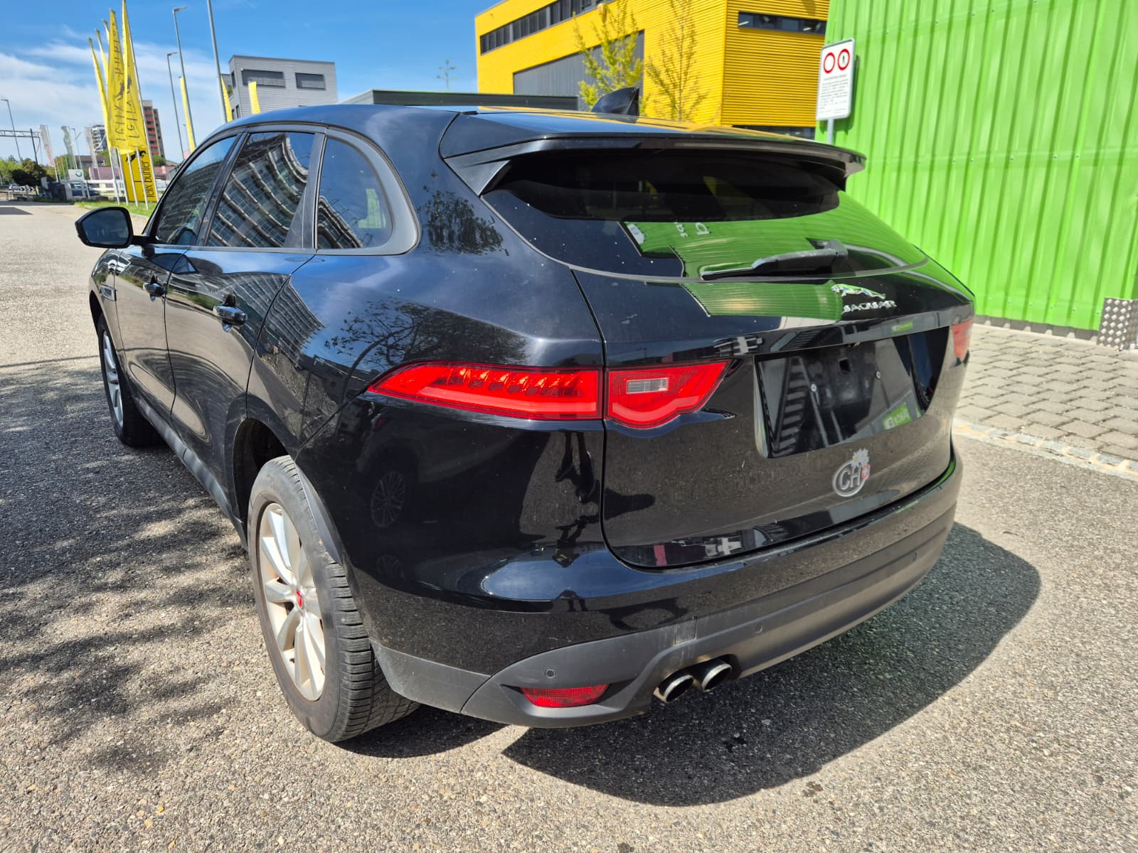 JAGUAR F-Pace 2.0d Pure AWD Automatik-image-5