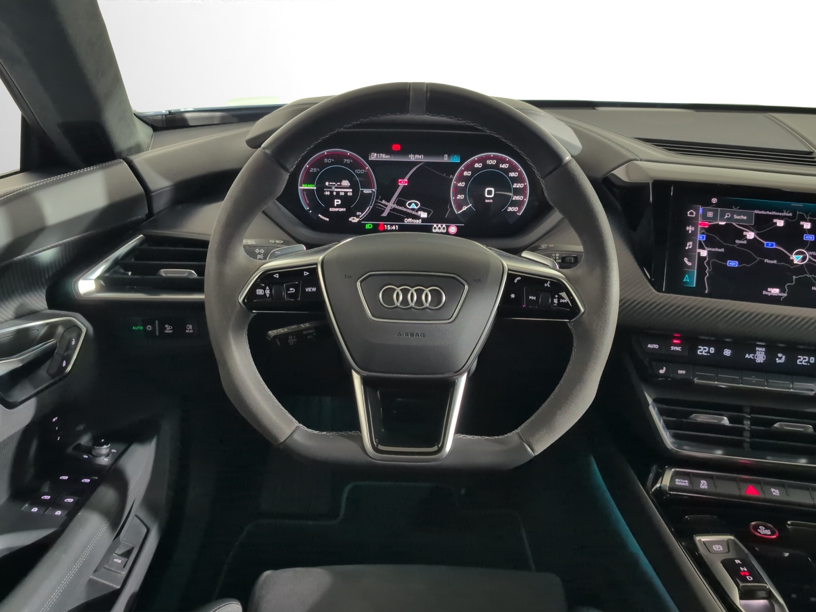 AUDI e-tron GT quattro-image-11