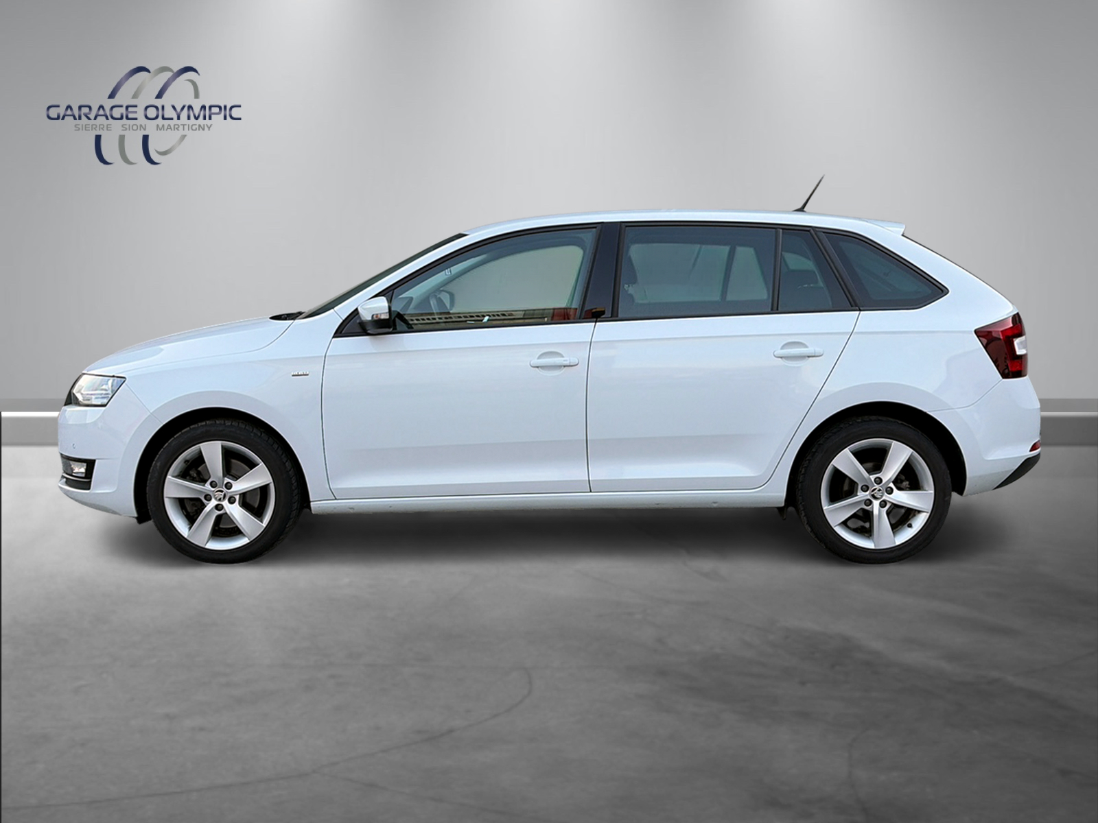 SKODA Rapid Spaceback 1.0 TSI Style DSG-showroom-element-2