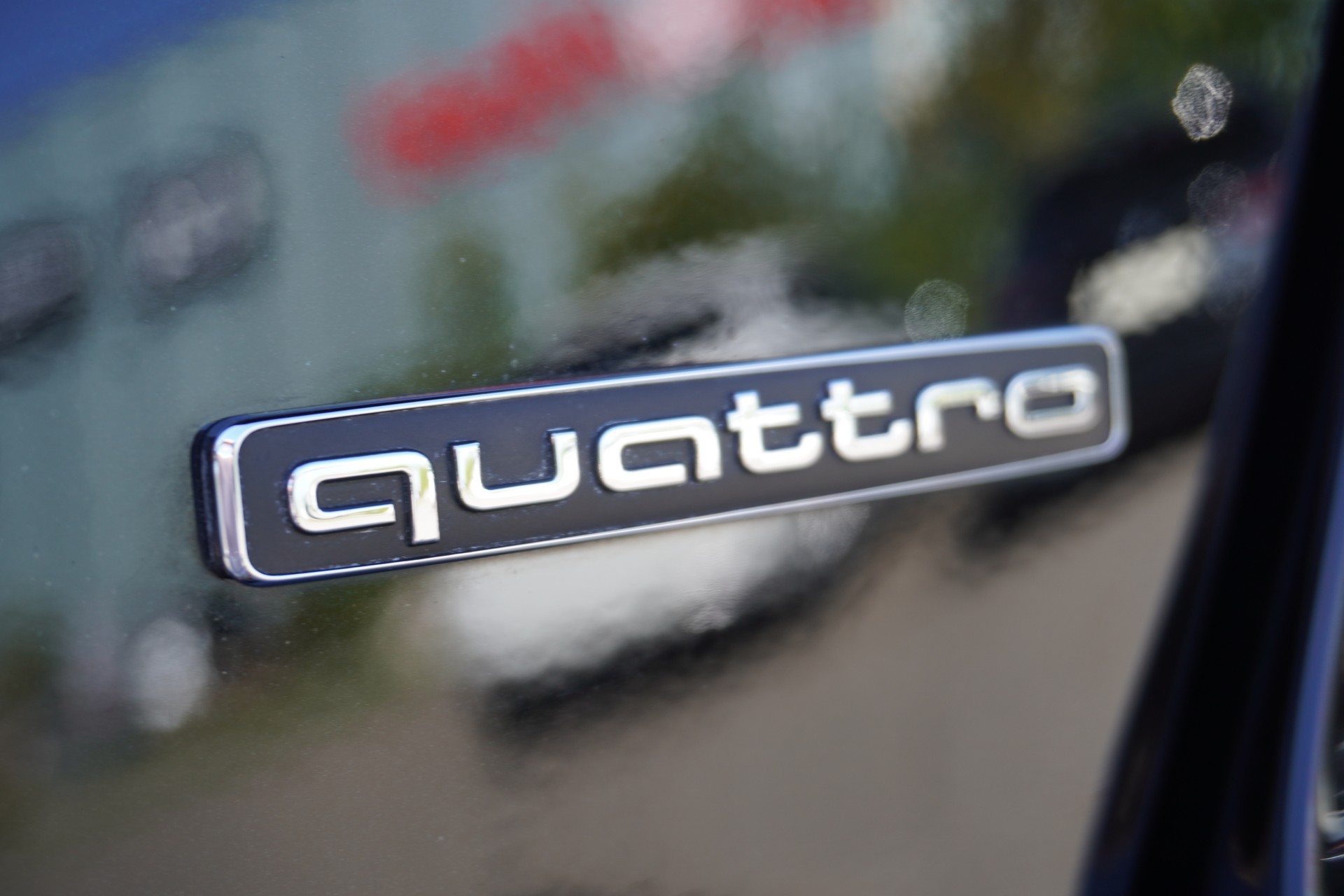 AUDI A4 Avant 40 TDI quattro S-tronic-image-9
