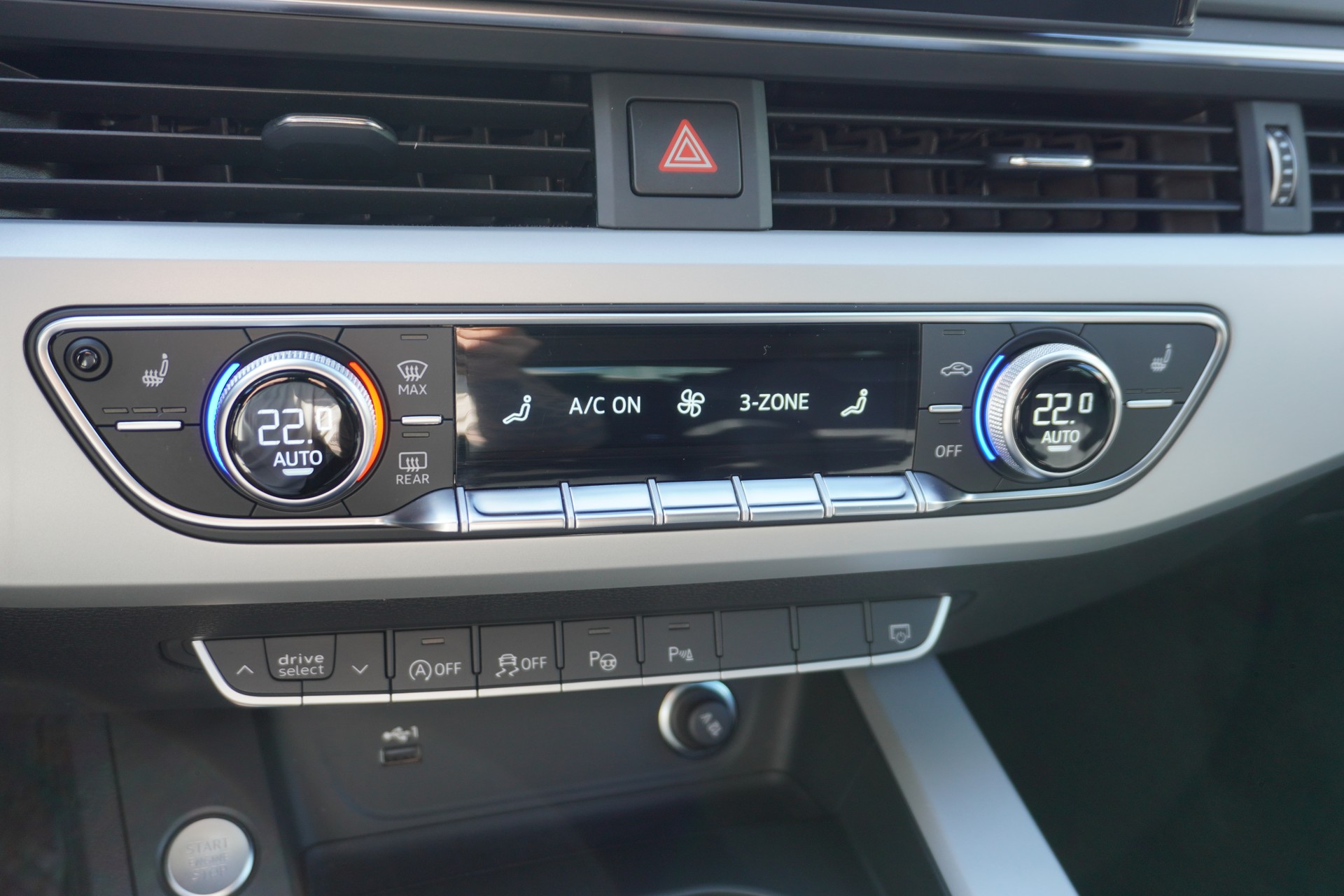 AUDI A4 Avant 40 TDI quattro S-tronic-image-25