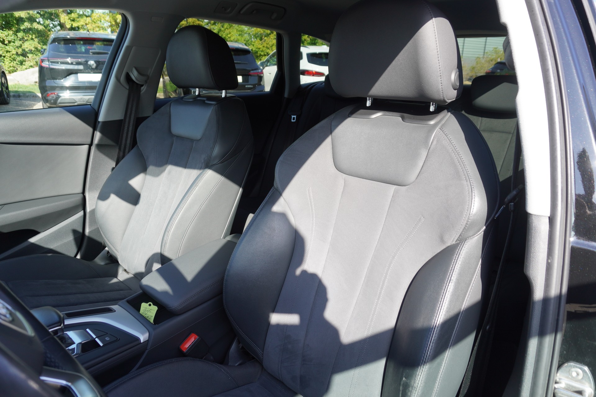 AUDI A4 Avant 40 TDI quattro S-tronic-image-16