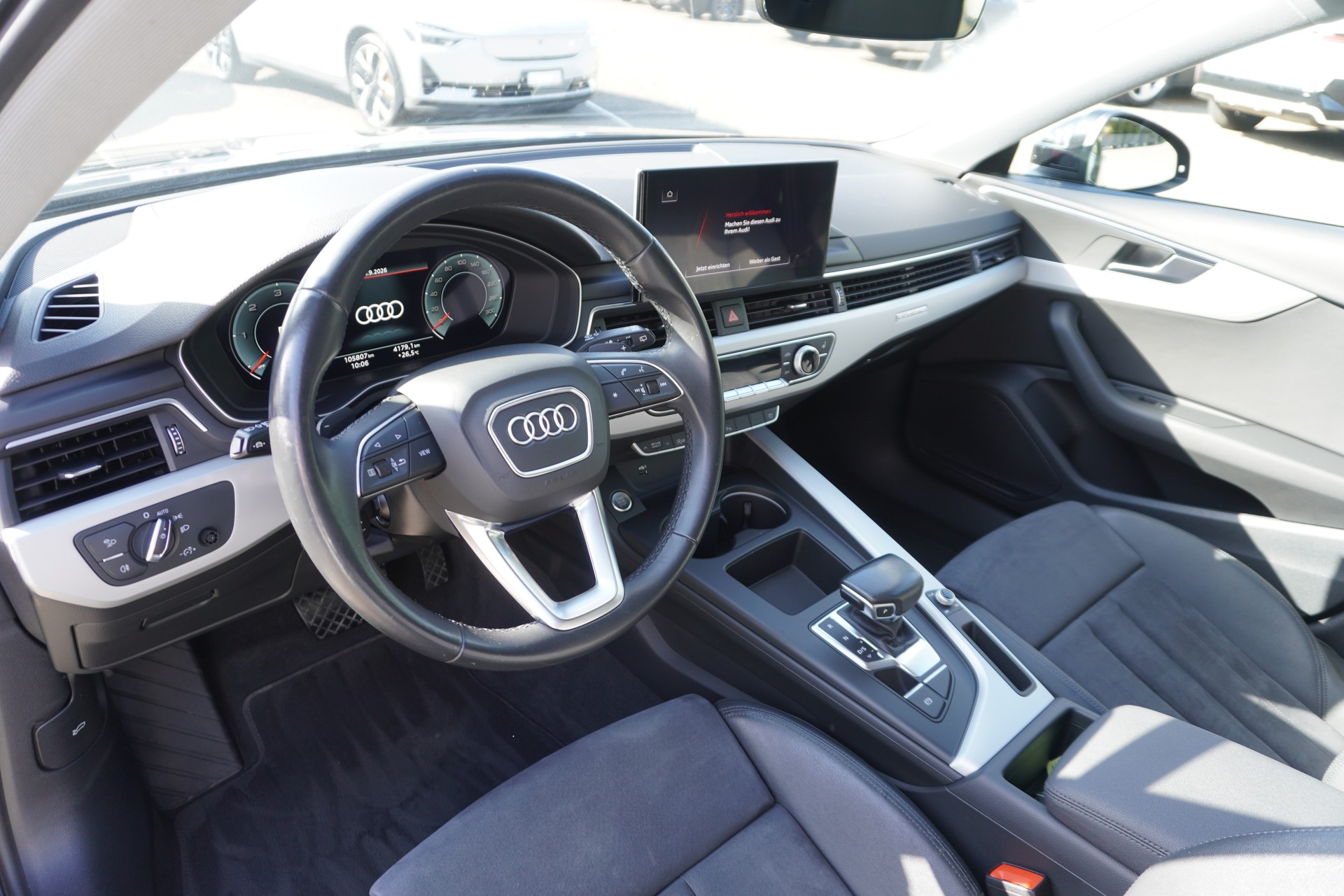 AUDI A4 Avant 40 TDI quattro S-tronic-image-15