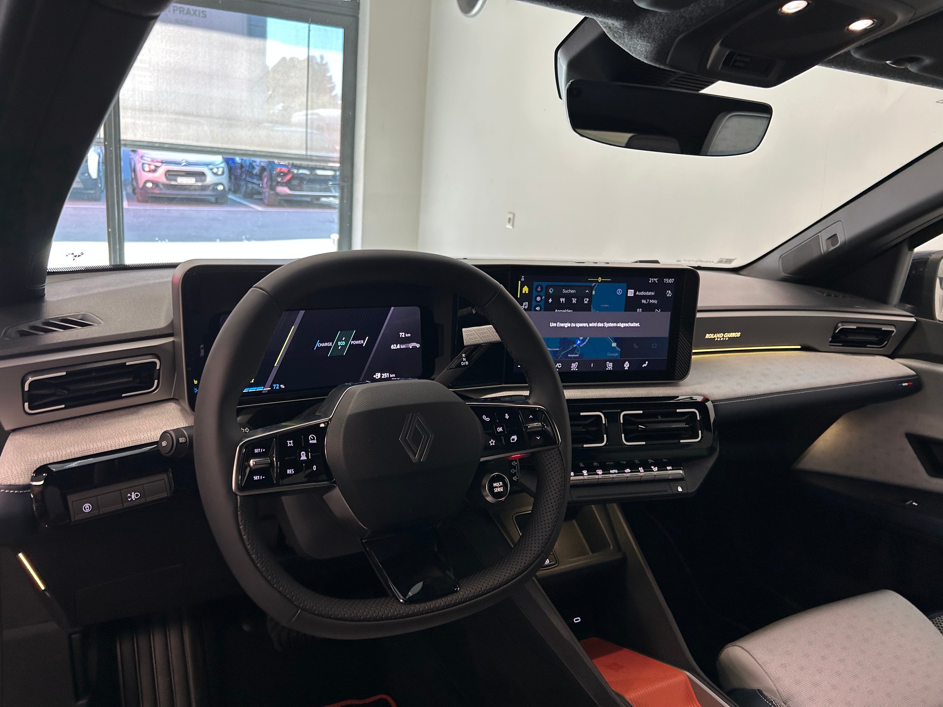 RENAULT R5 E-Tech Comfort Range 52 kWh Roland Garros-image-10