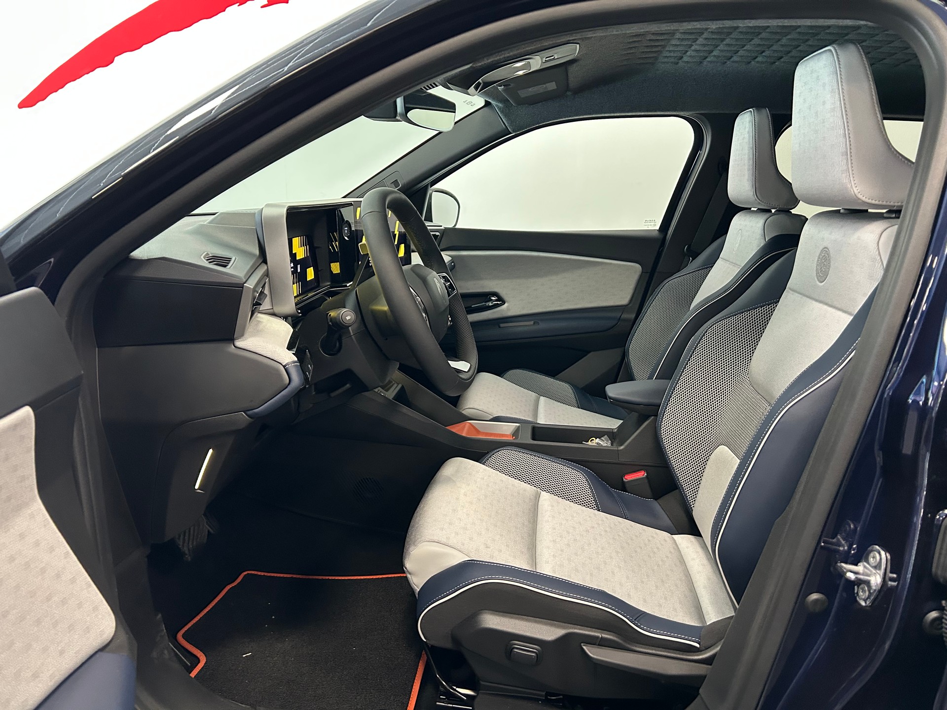RENAULT R5 E-Tech Comfort Range 52 kWh Roland Garros-image-8