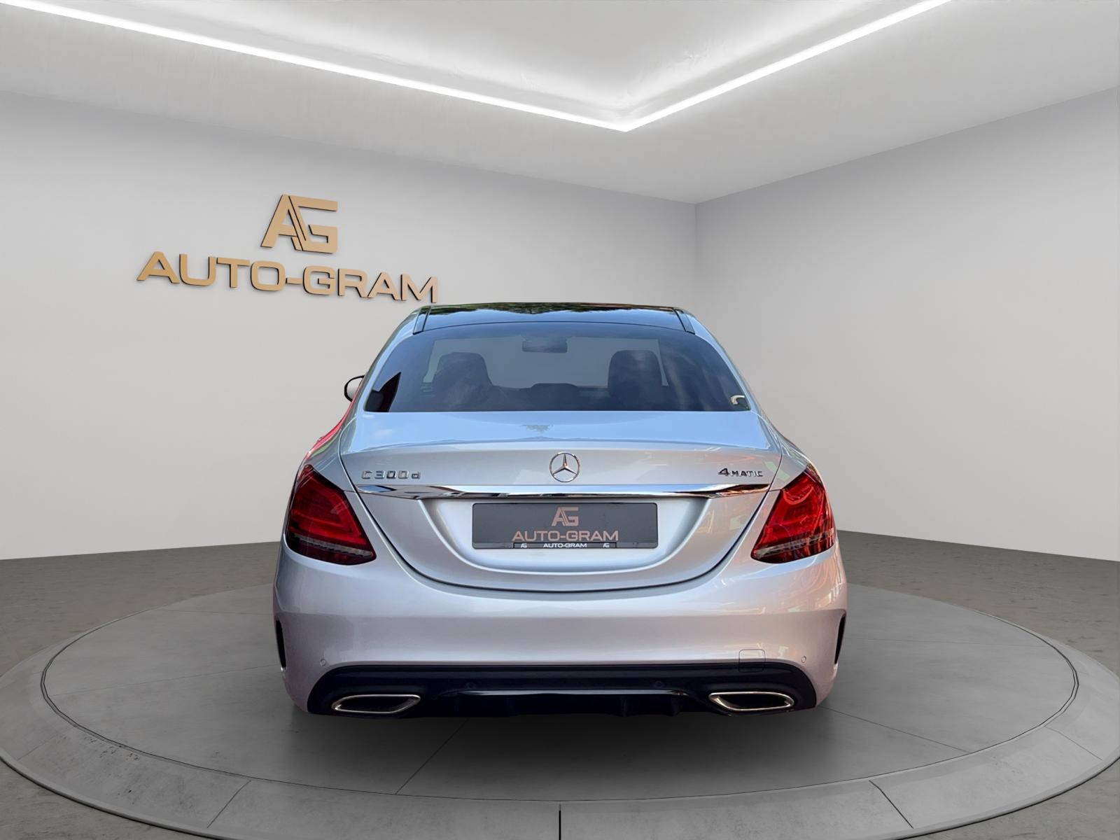MERCEDES-BENZ C 300 d AMG Line 4Matic 9G-Tronic-showroom-element-3