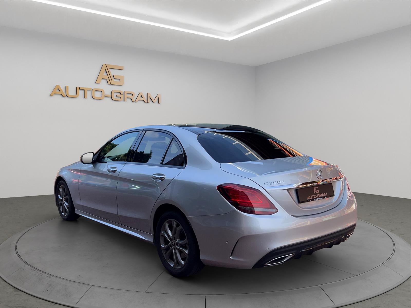 MERCEDES-BENZ C 300 d AMG Line 4Matic 9G-Tronic-showroom-element-2
