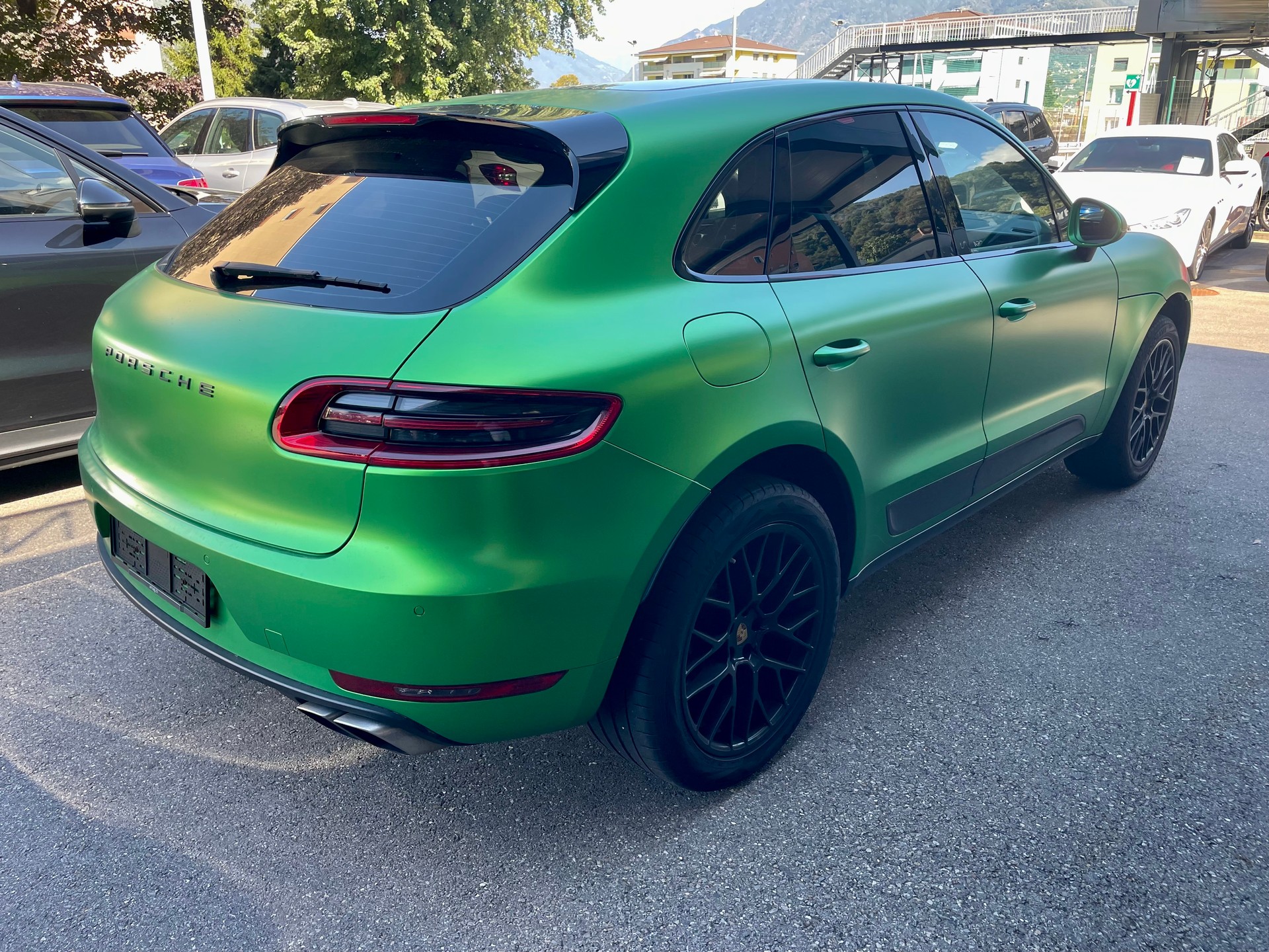 PORSCHE Macan Turbo PDK-image-10