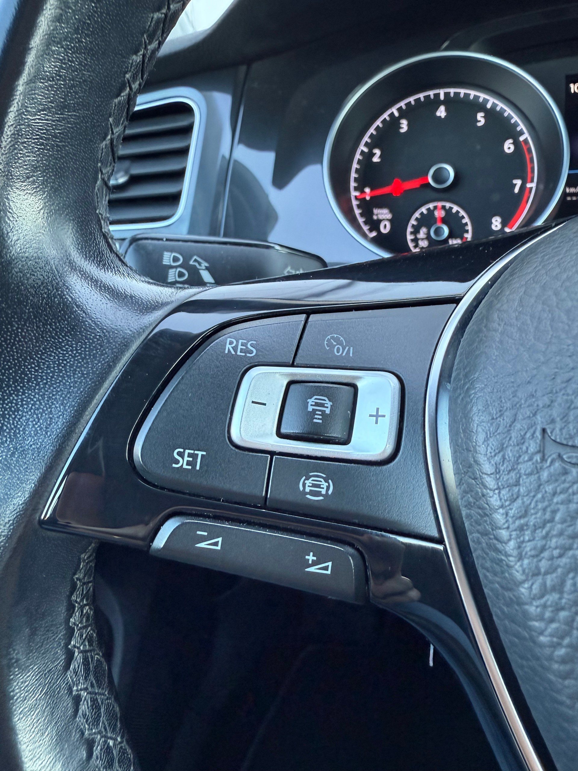 VW Golf 1.5 TSI EVO Comfortline-image-12