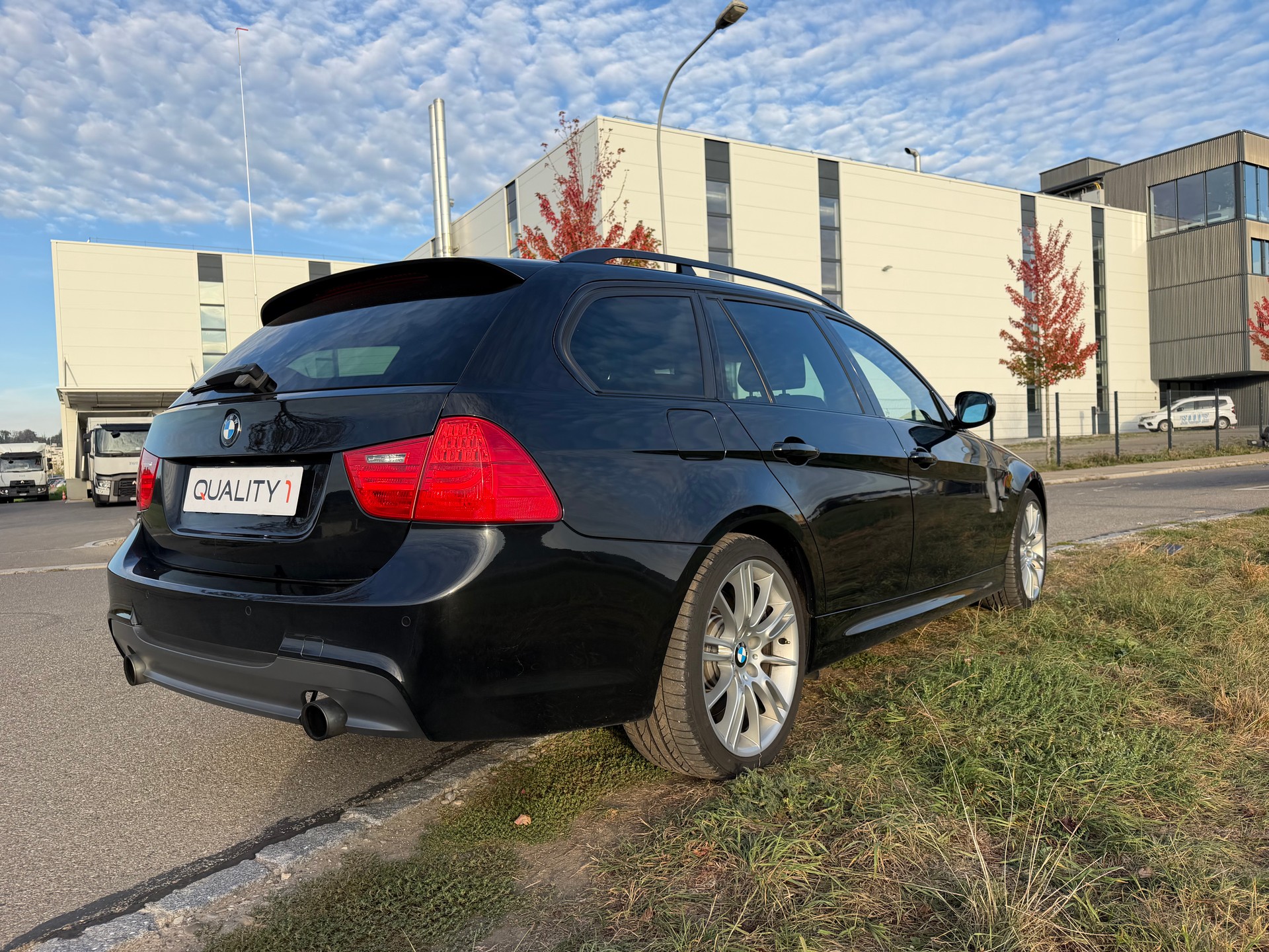 BMW 335i XDrive Touring Steptronic *M-Sportpaket*-image-13
