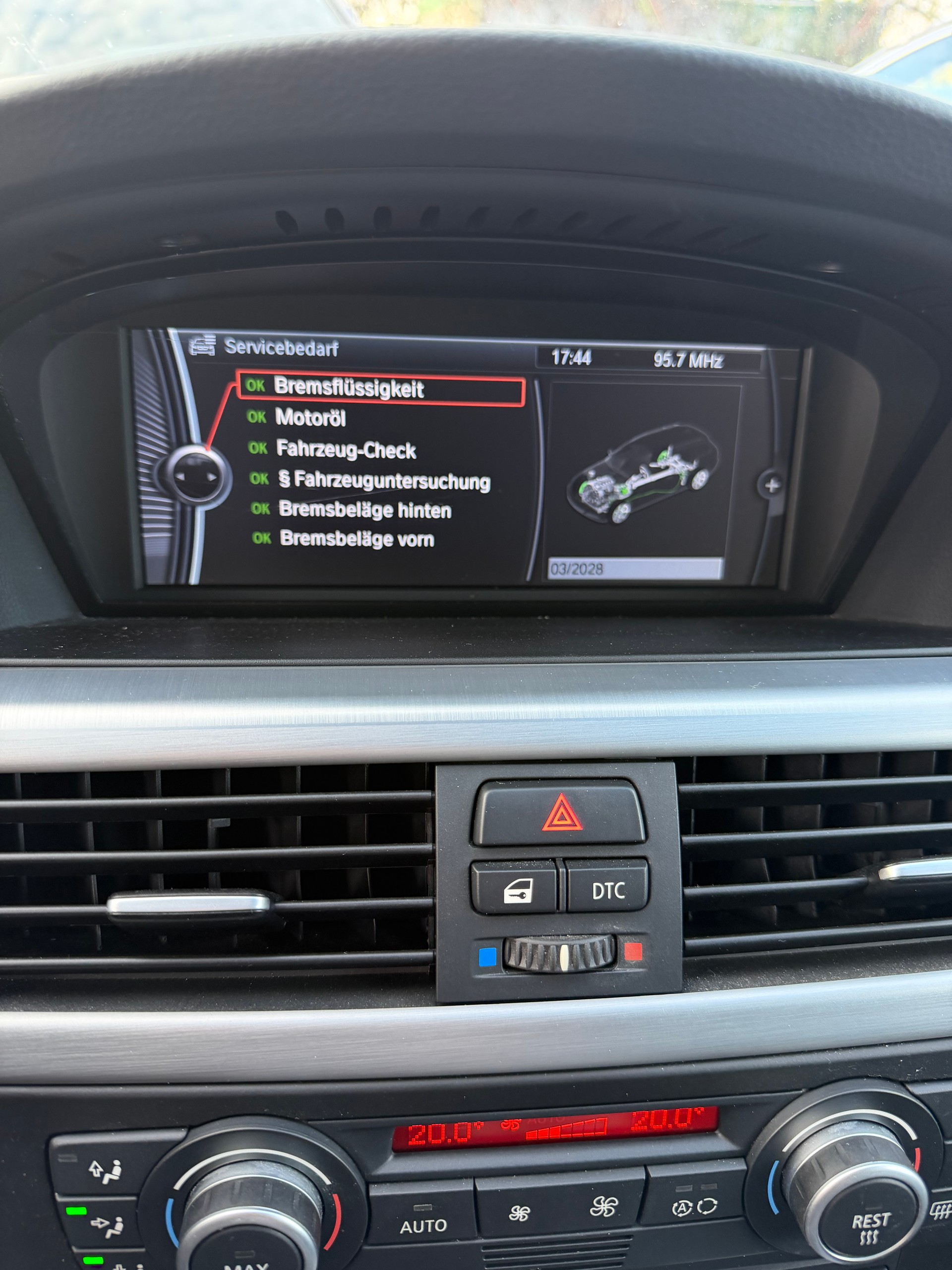 BMW 335i XDrive Touring Steptronic *M-Sportpaket*-image-22