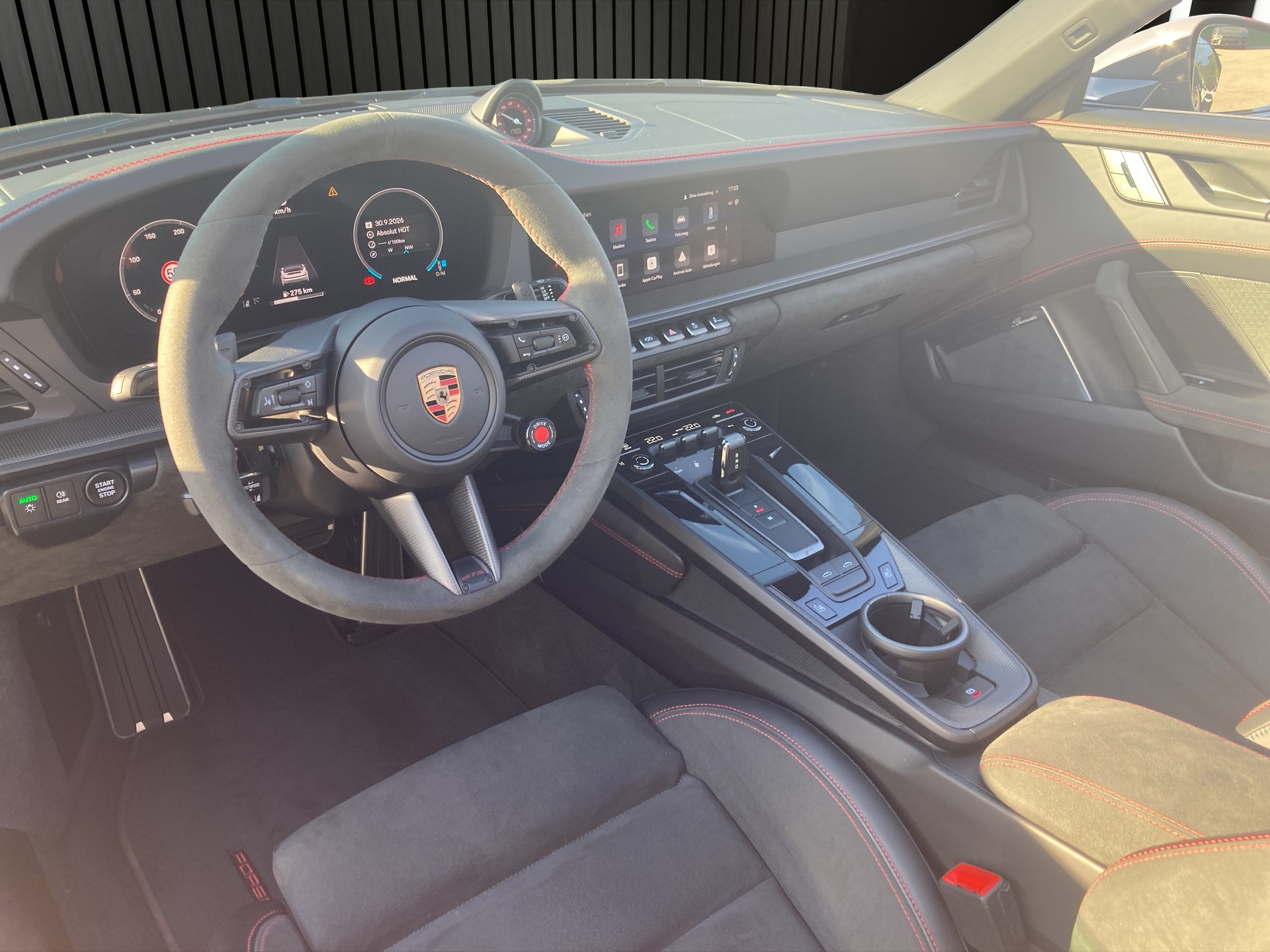 PORSCHE 911 Targa 4 GTS-image-10