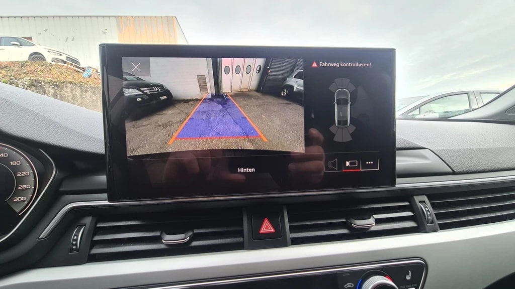 AUDI A5 Sportback 40 TDI Attraction quattro S-tronic ** Gr-Navi ** RF-Kamera ** Gratis Service bis 100'000km oder 10-Jahre **-image-12