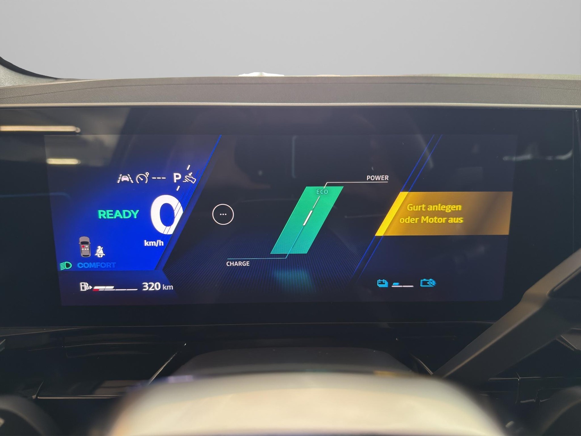 RENAULT Austral 1.2 E-Tech esprit Alpine-image-16