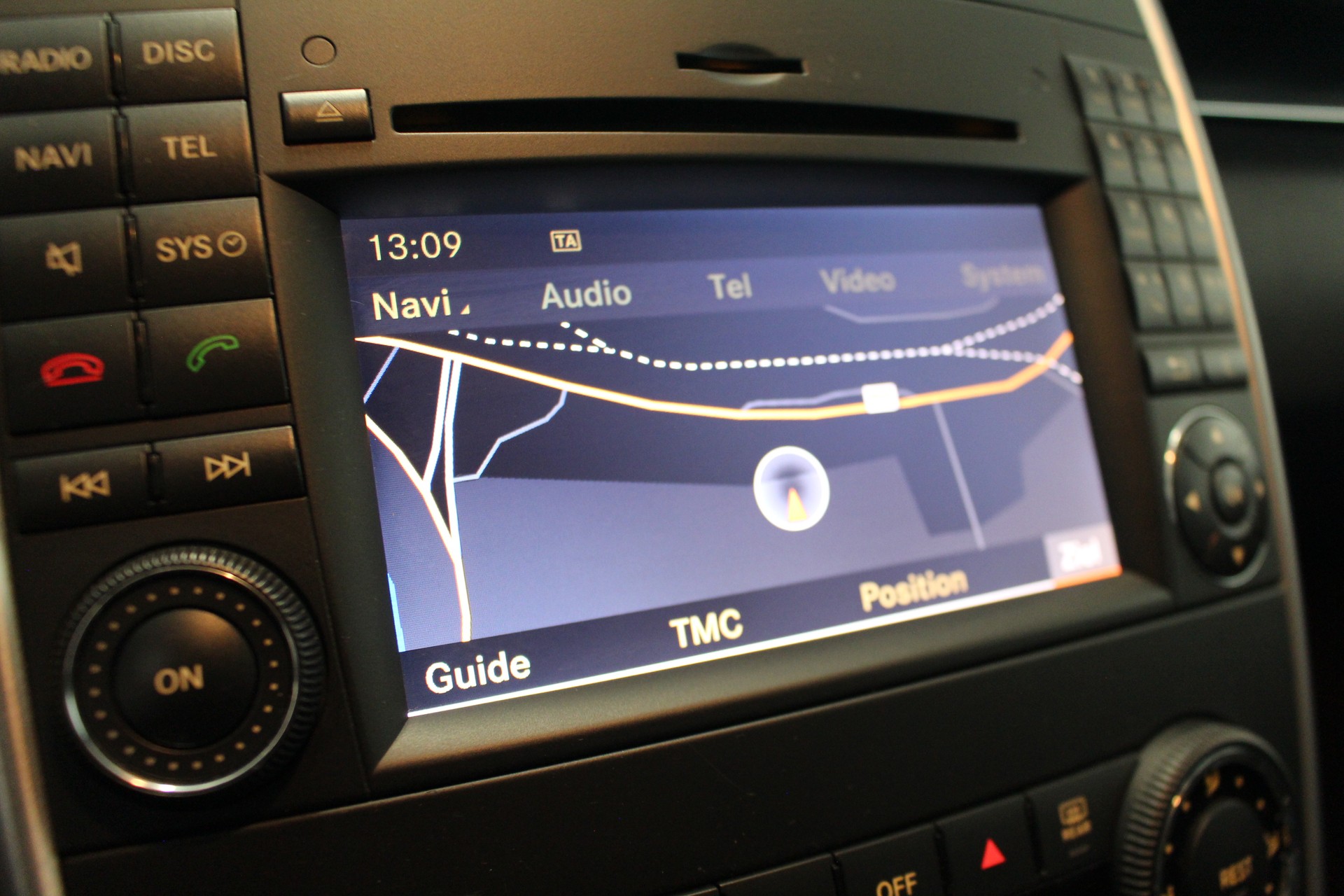 MERCEDES-BENZ B 200 Turbo-image-13