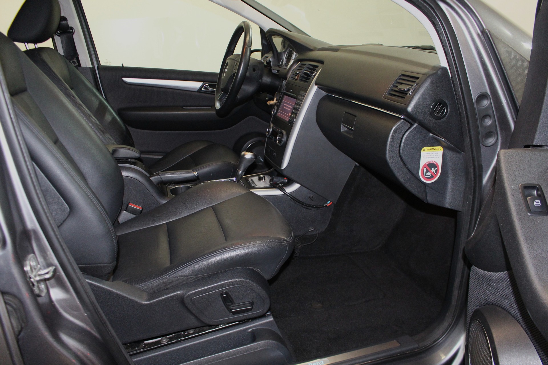 MERCEDES-BENZ B 200 Turbo-image-9