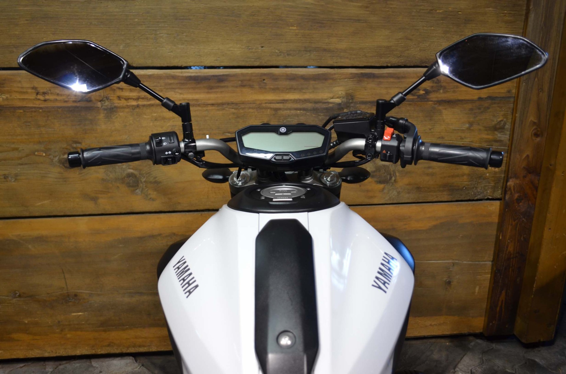YAMAHA MT-07 ABS-image-2