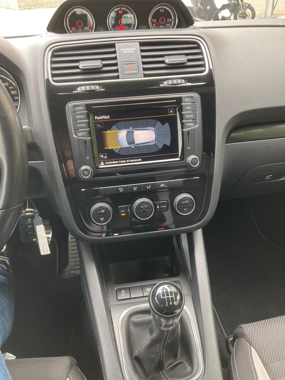 VW Scirocco 1.4 TSI BMT-image-8