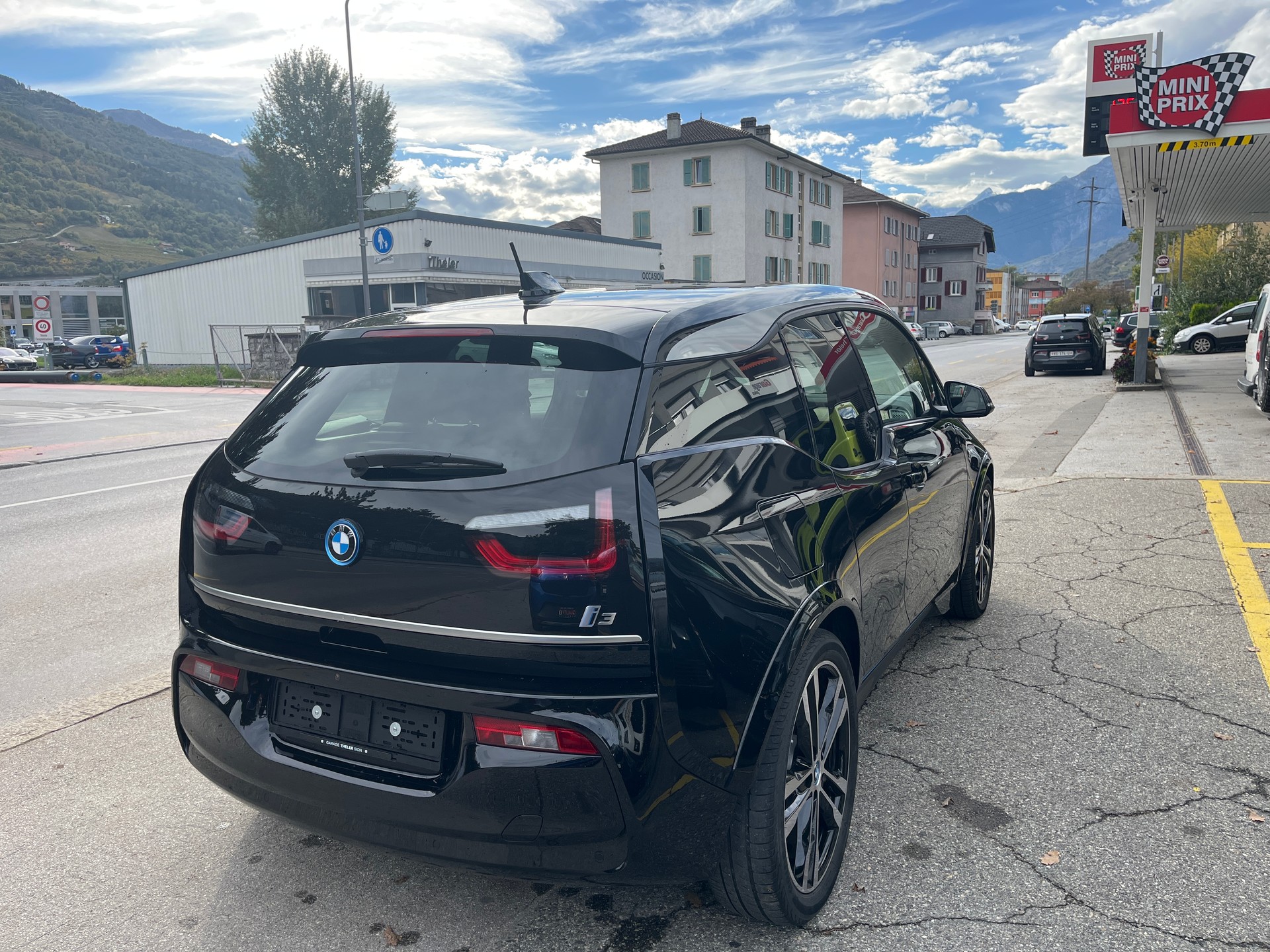 BMW i3s (120Ah)-showroom-element-3