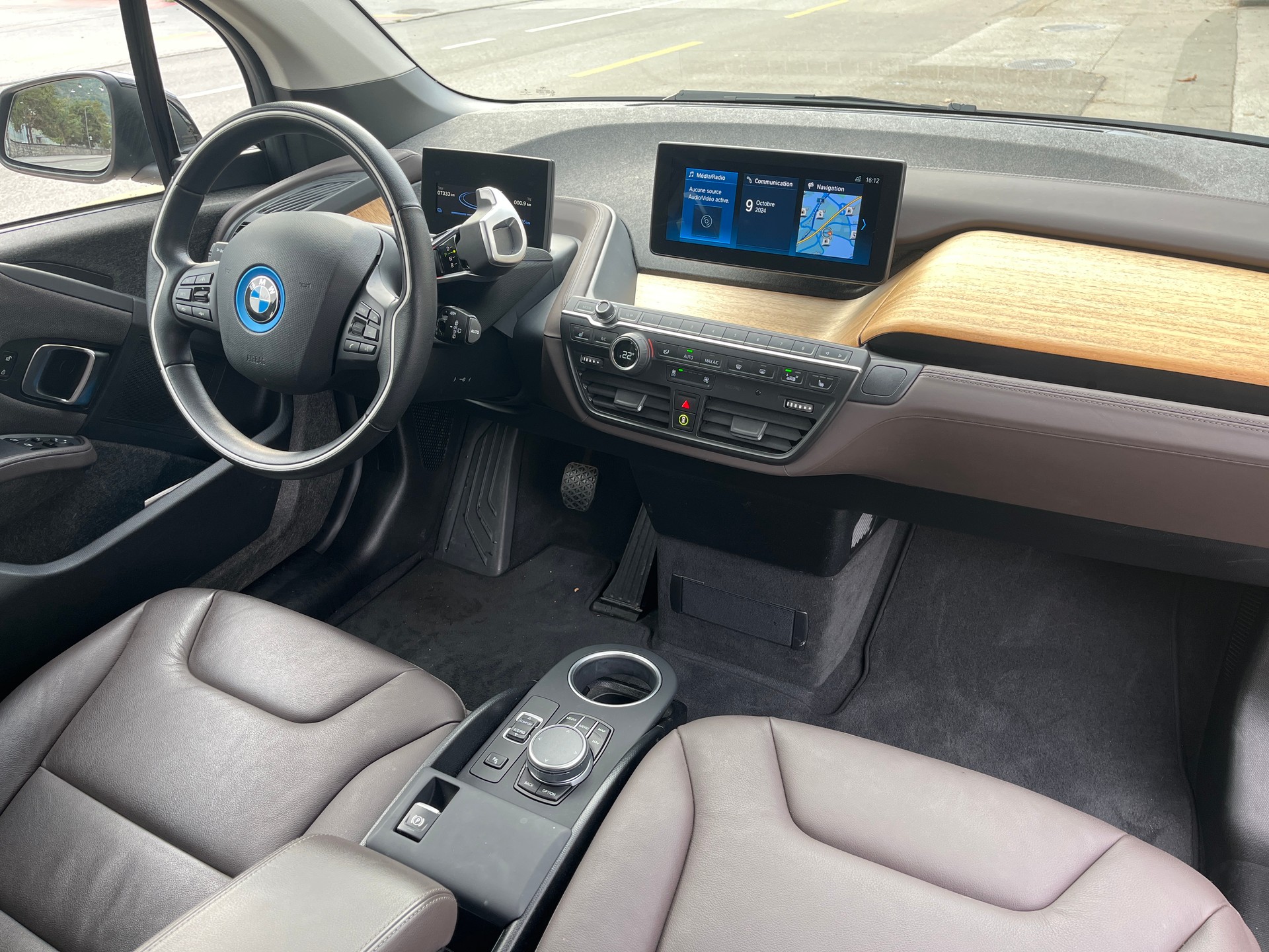 BMW i3s (120Ah)-image-13