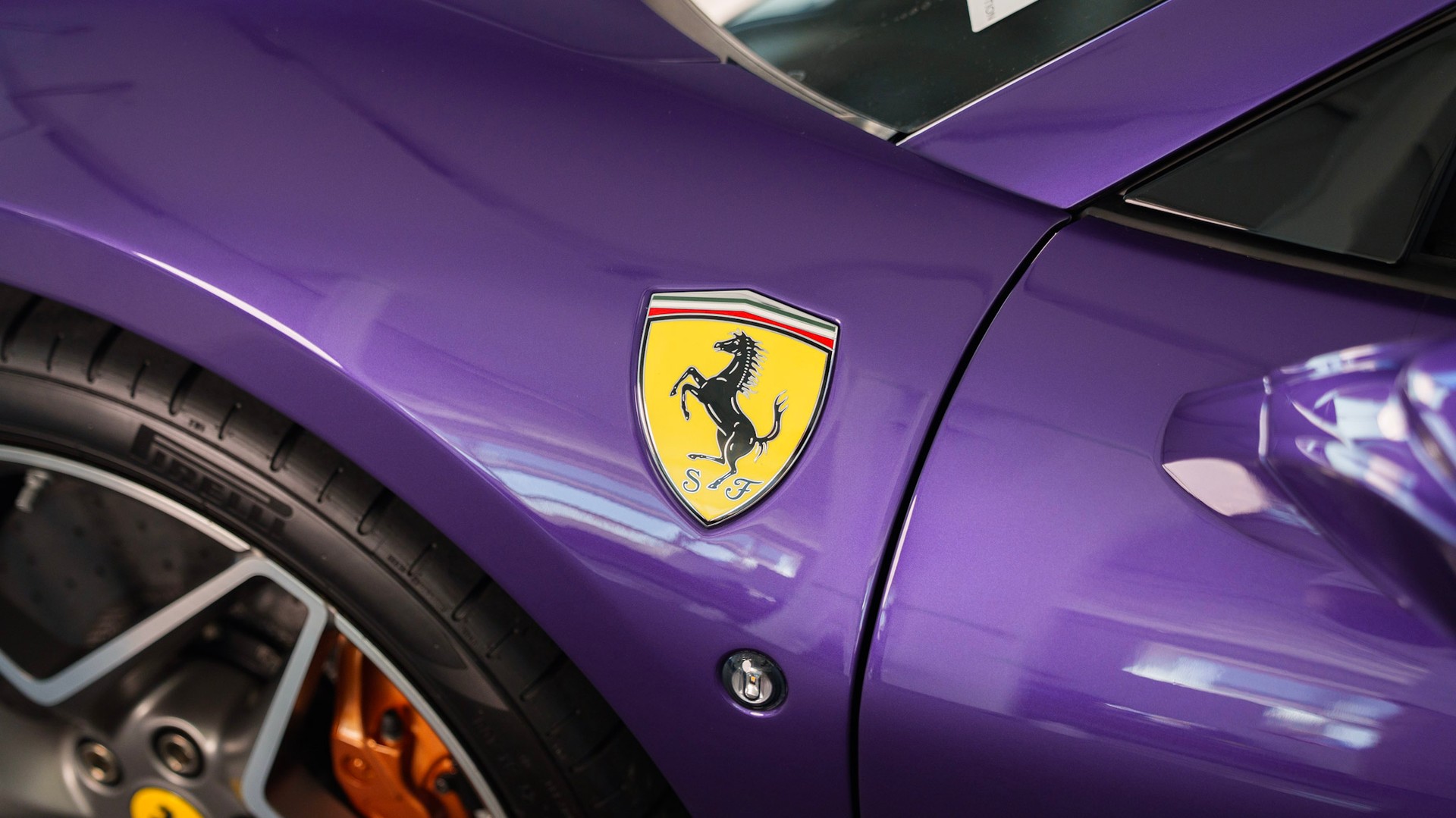 FERRARI F8 Spider-image-12